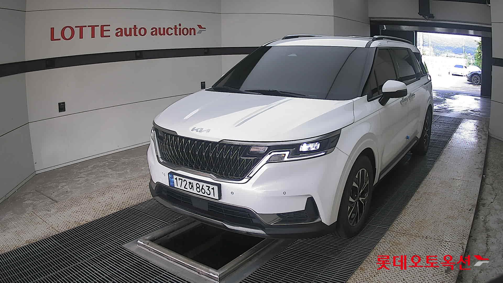 2023 - kia carnival