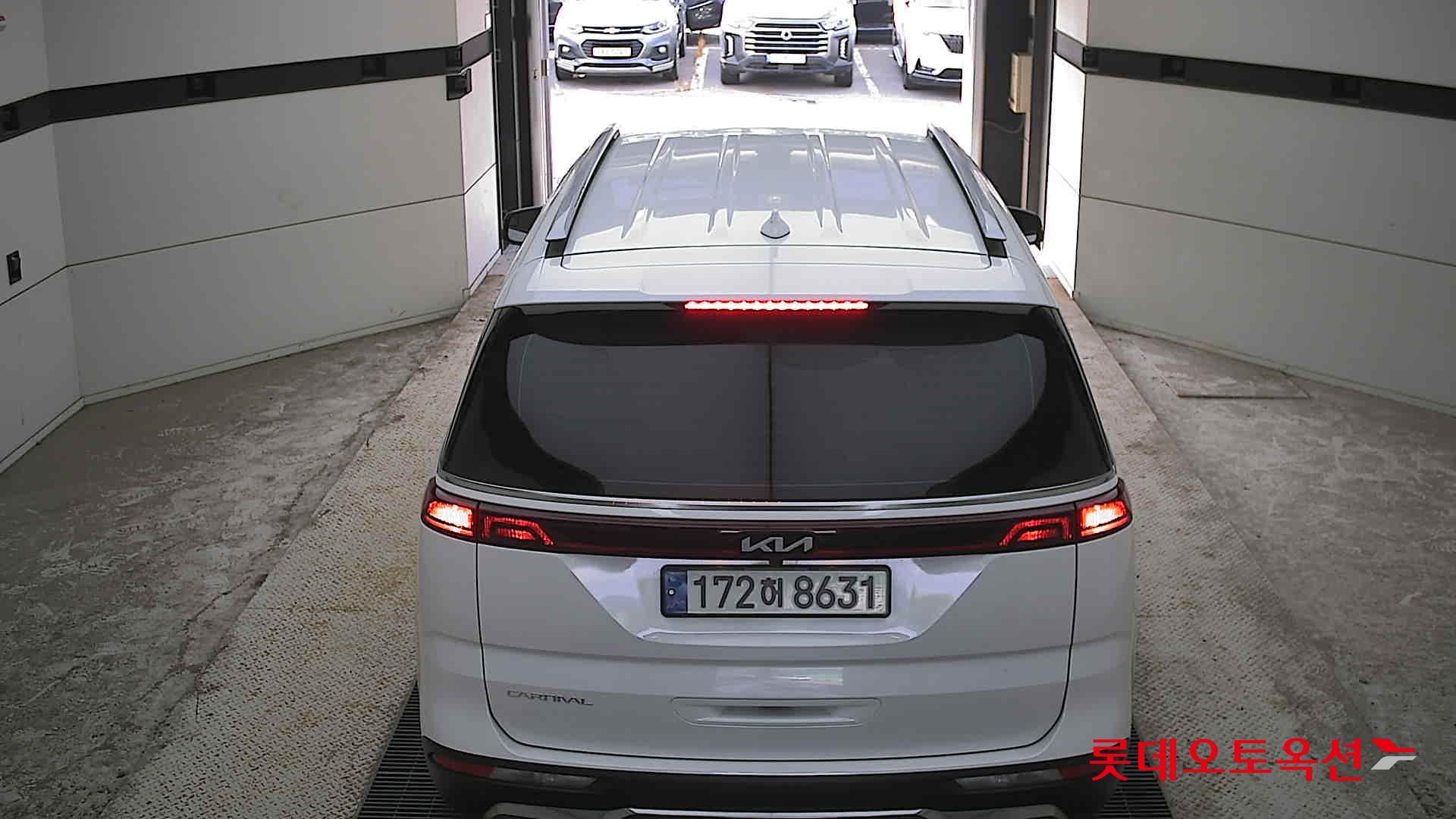 2023 - kia carnival