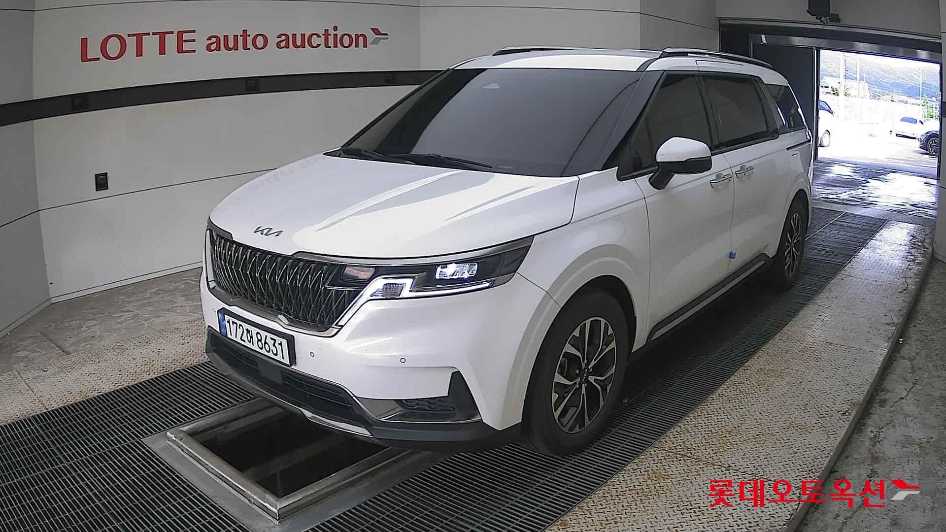 2023 - kia carnival