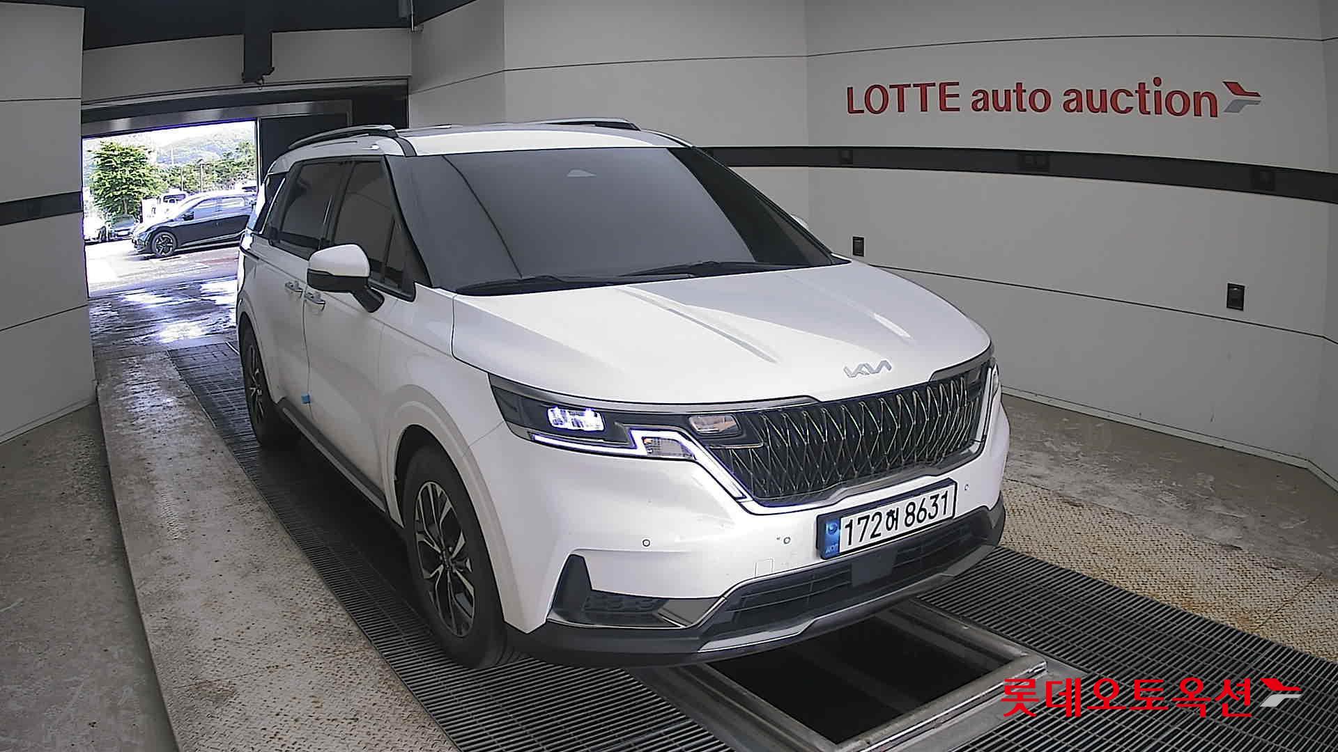 2023 - kia carnival