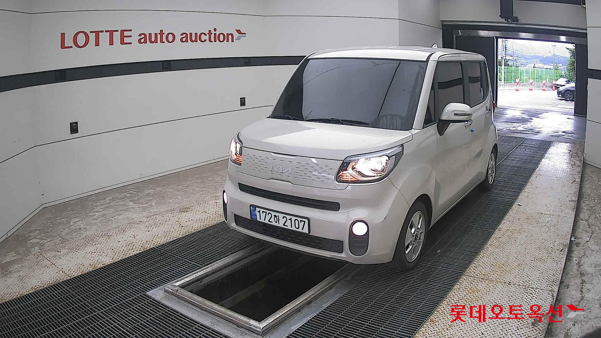 2022 - kia ray