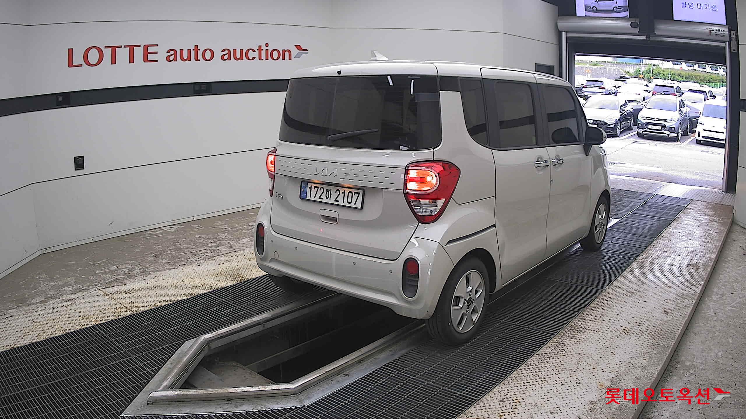 2022 - kia ray
