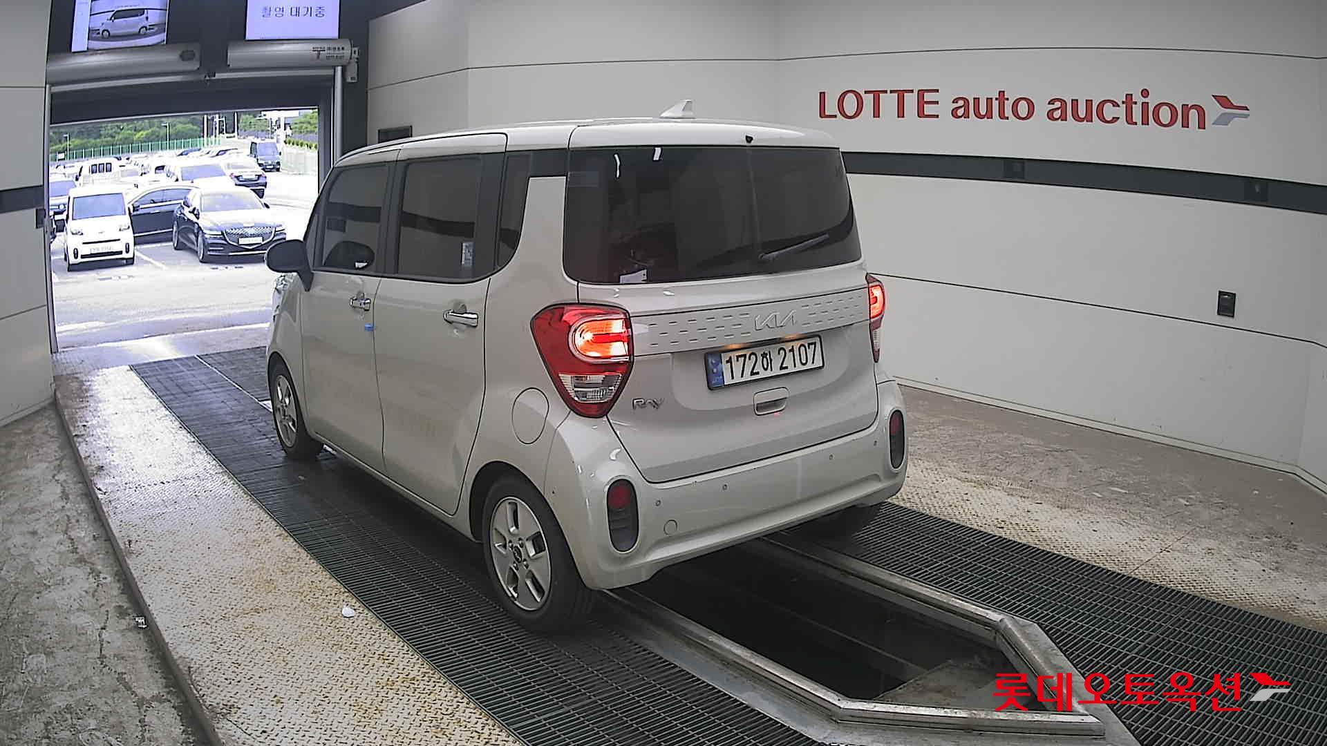 2022 - kia ray