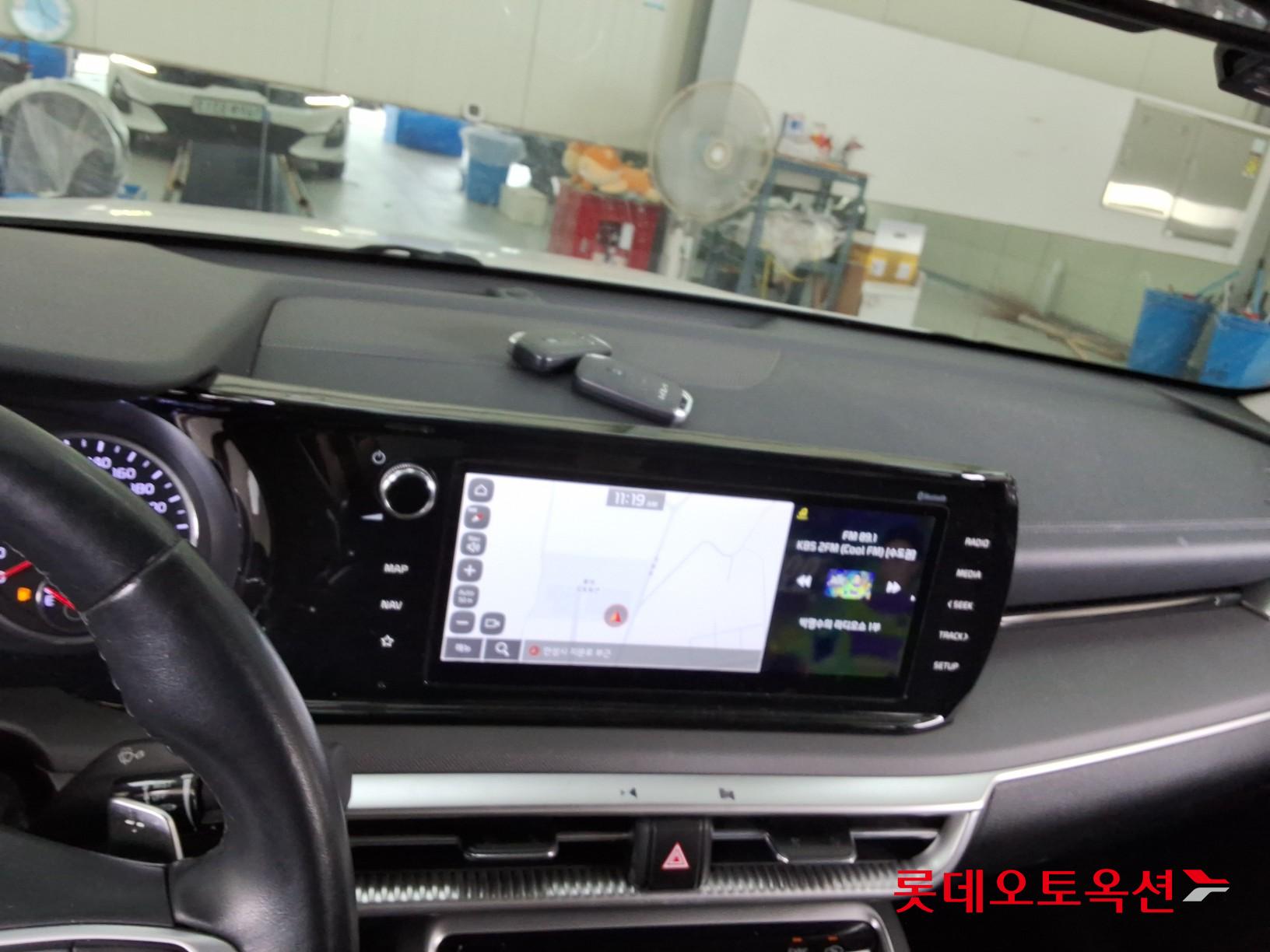 2022 - kia k5