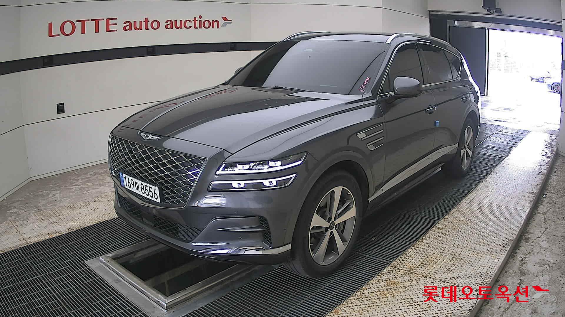 2022 - genesis gv80