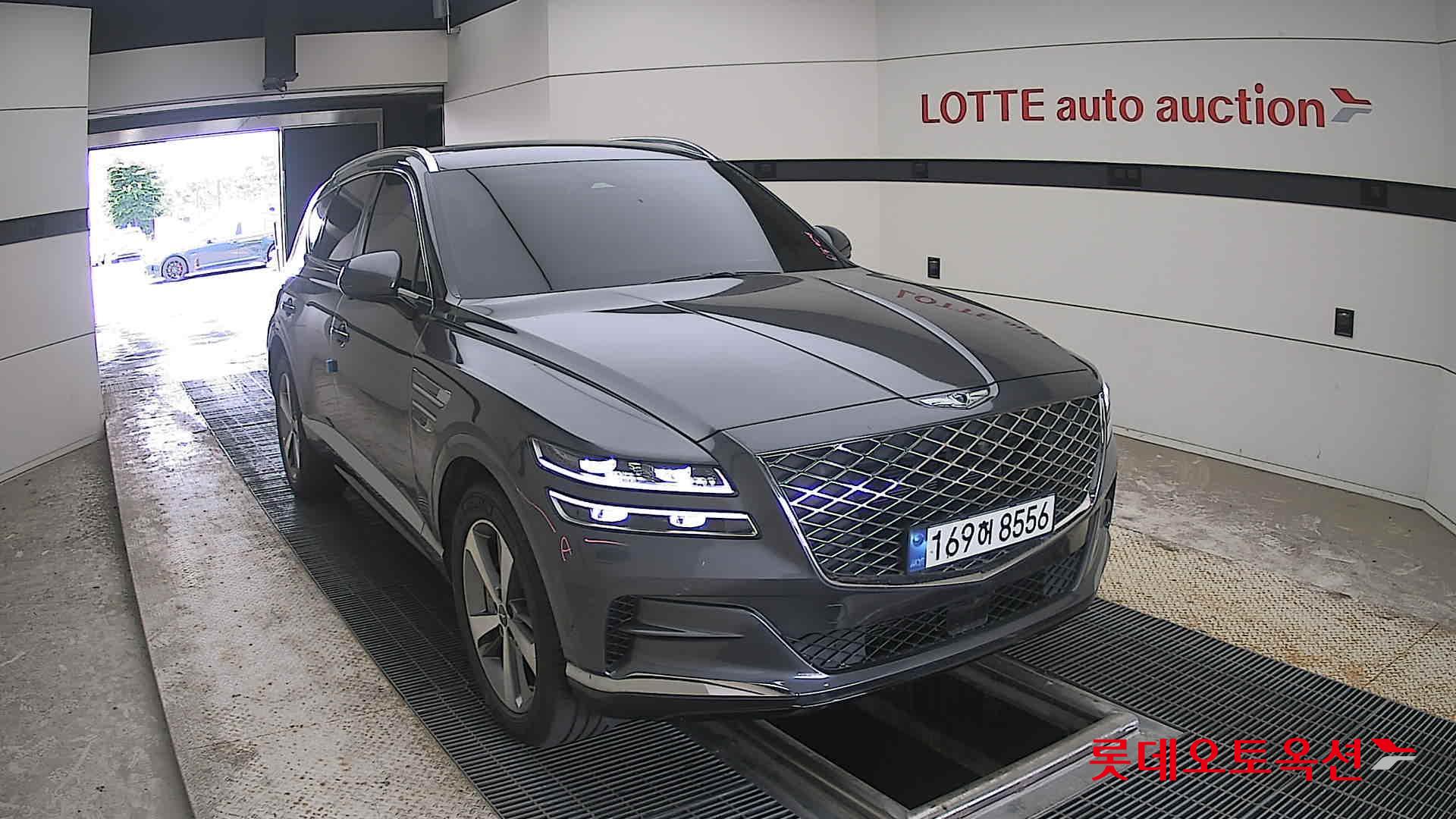 2022 - genesis gv80