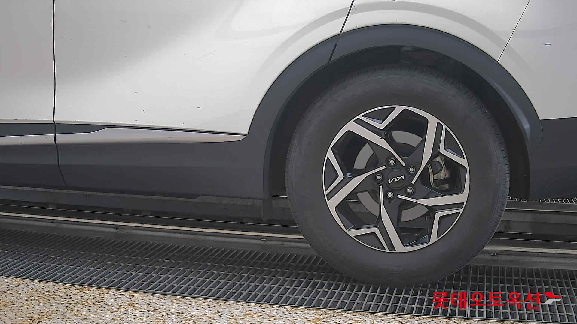 2022 - kia sportage