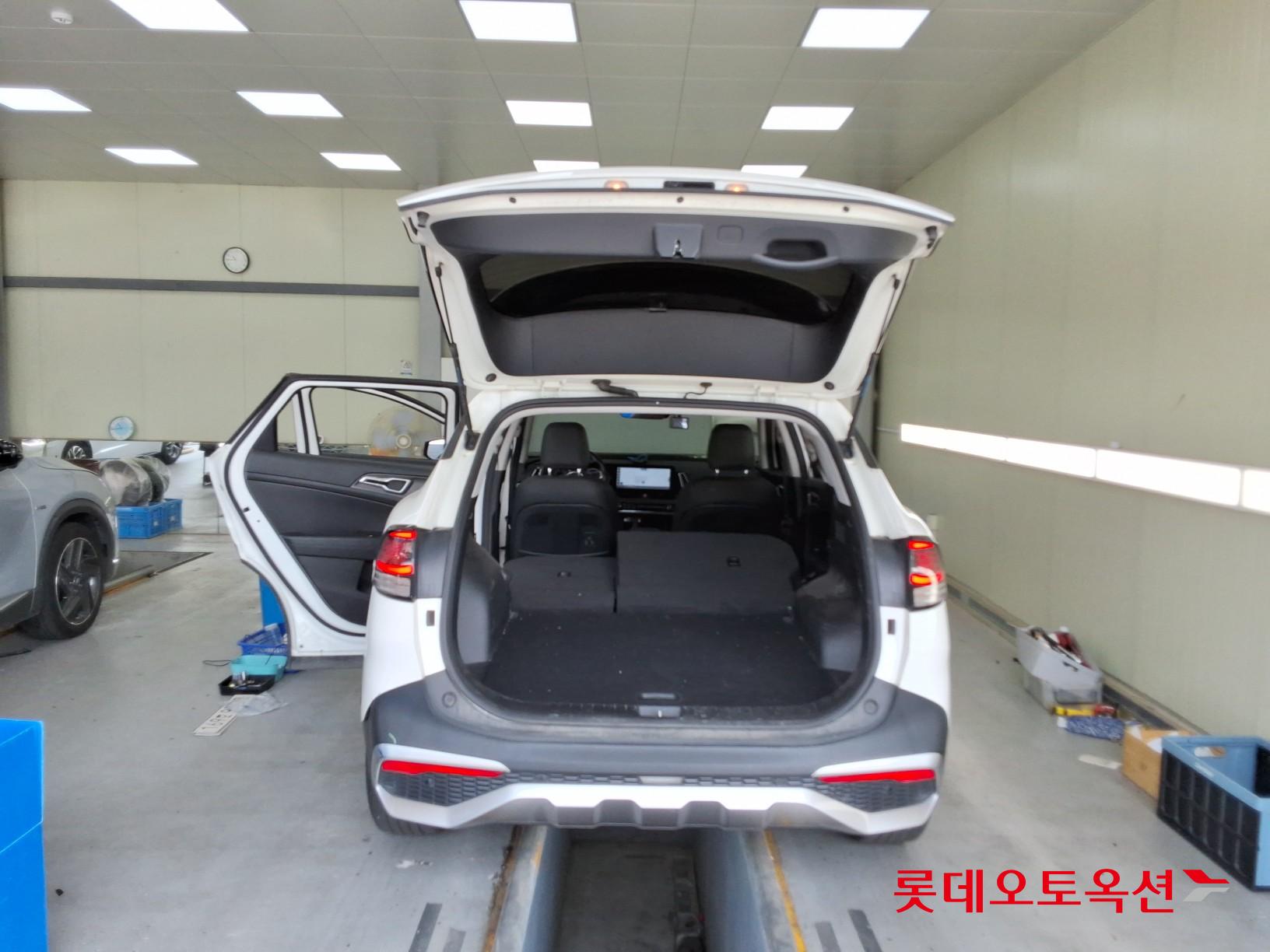 2022 - kia sportage