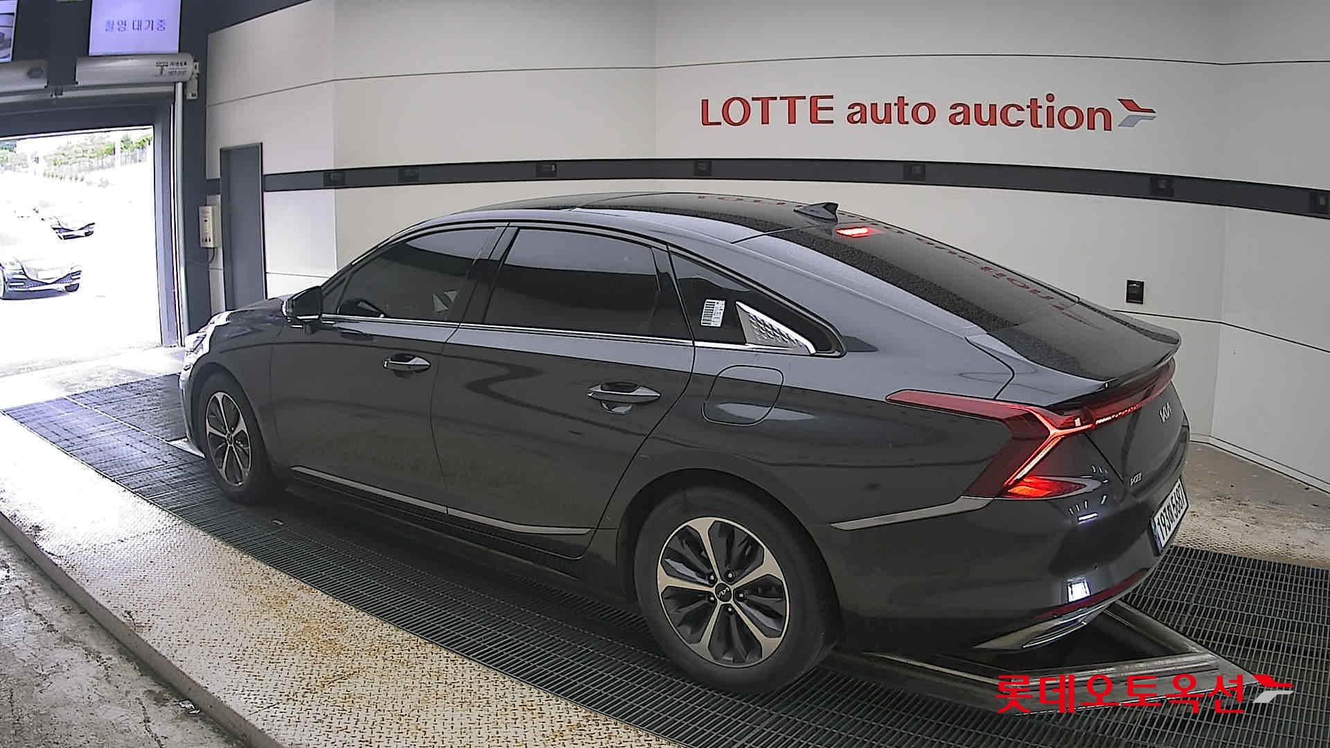 2023 - kia k8