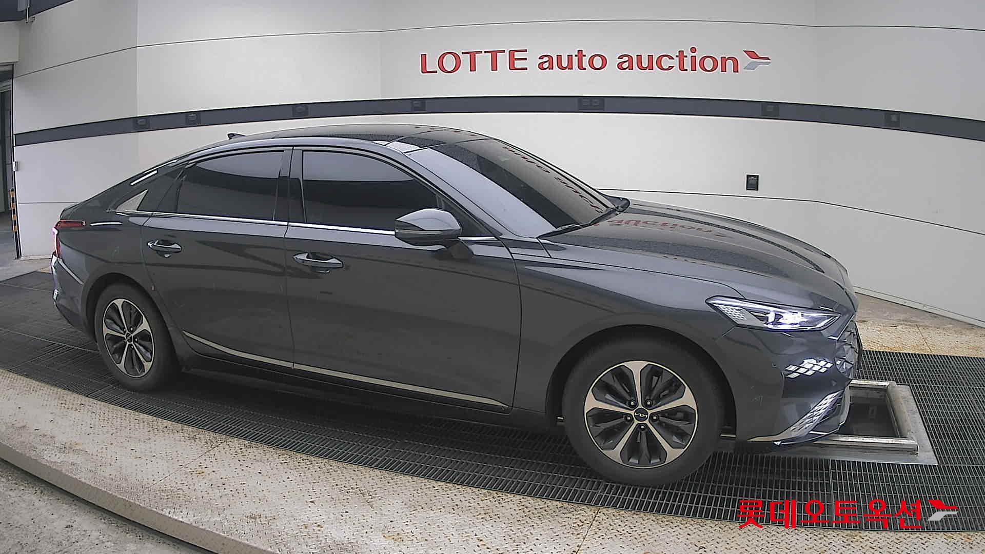 2023 - kia k8