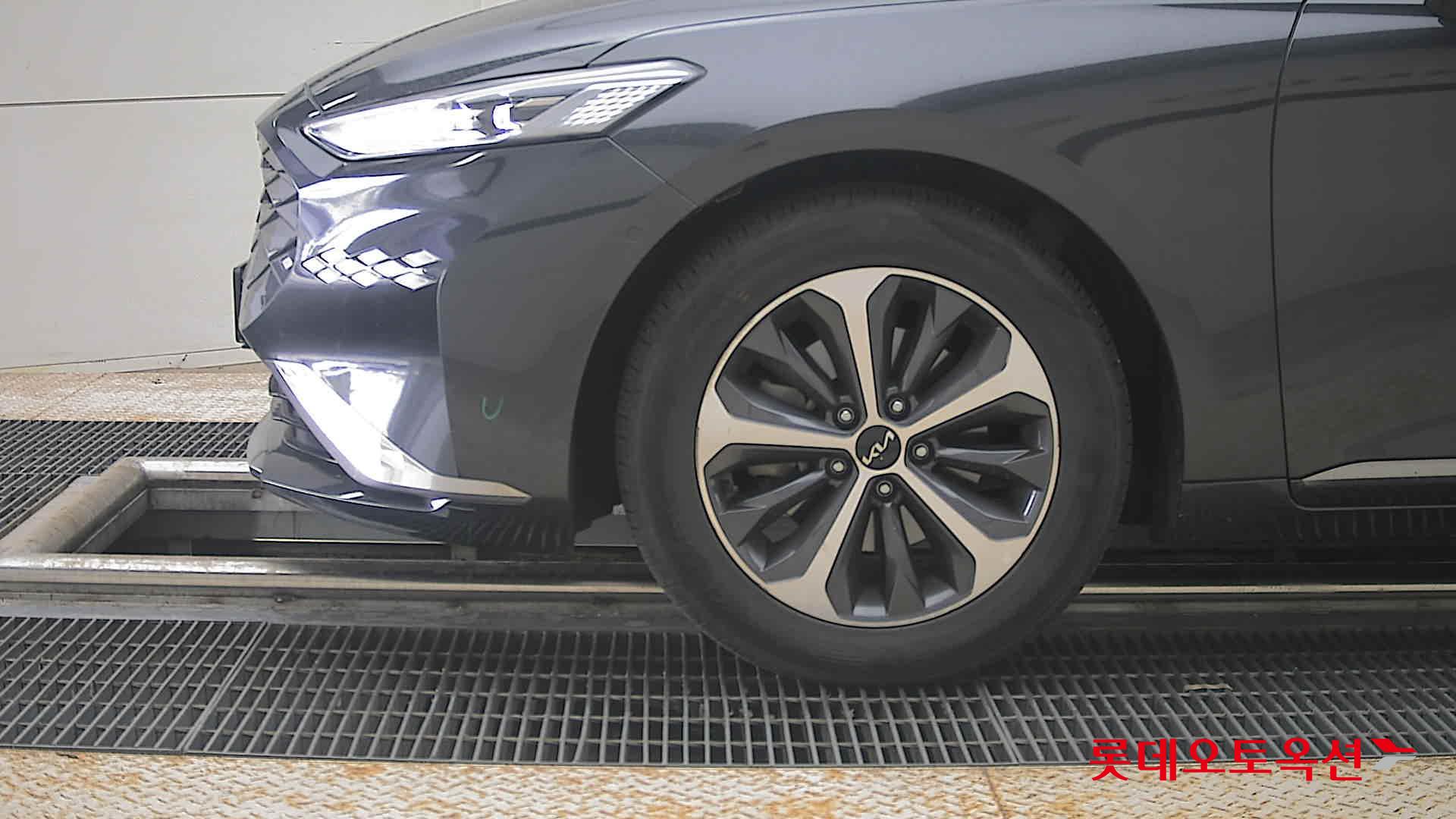 2023 - kia k8