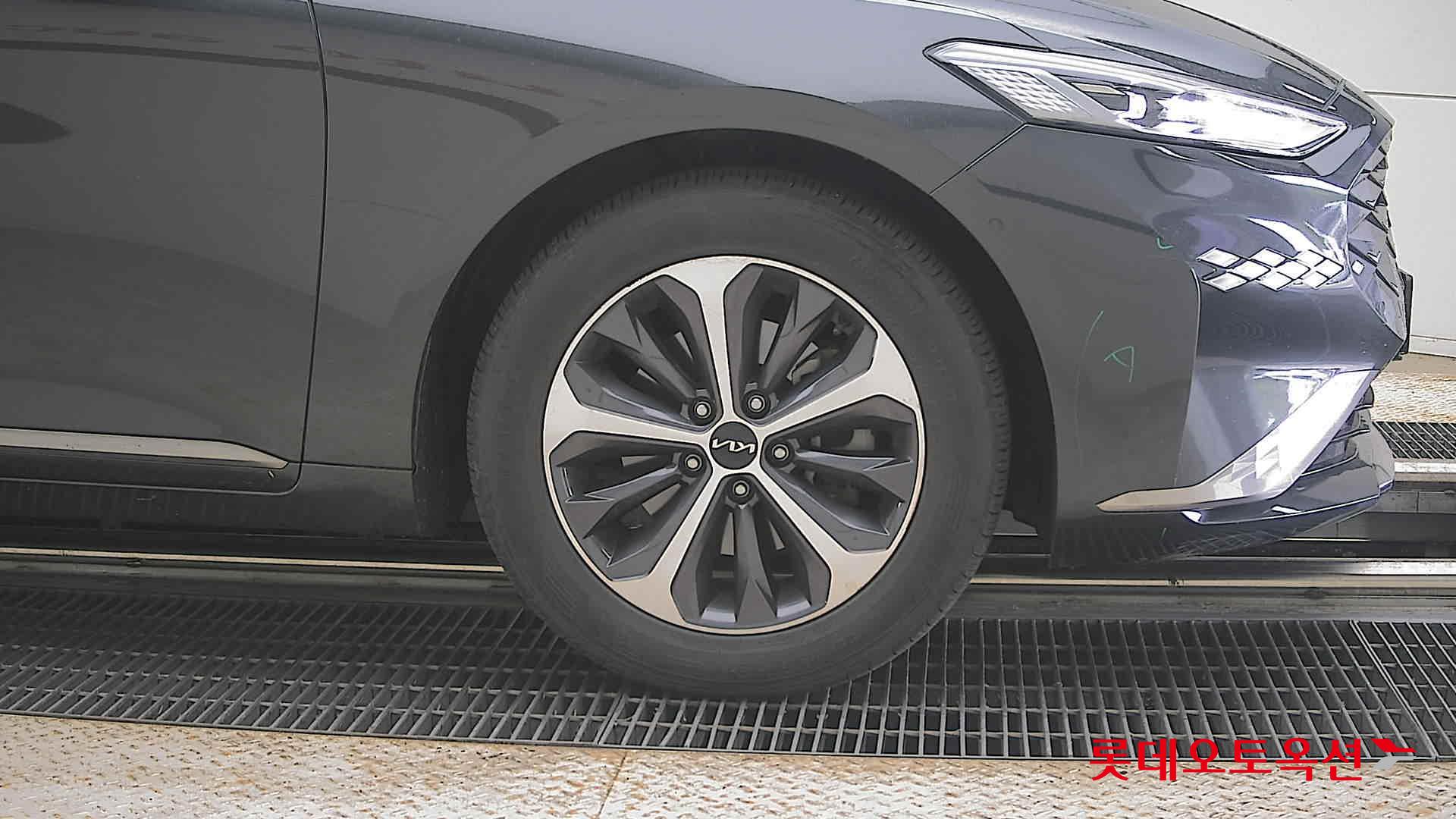 2023 - kia k8