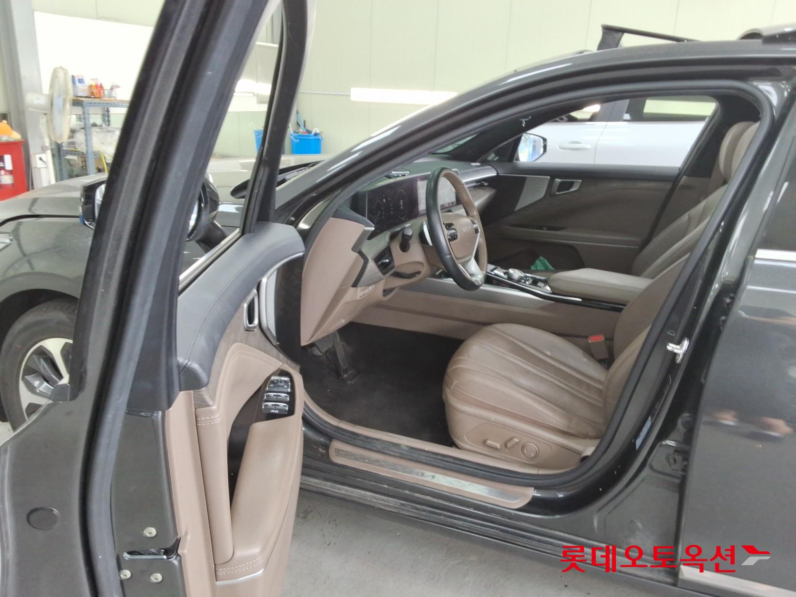 2023 - kia k8