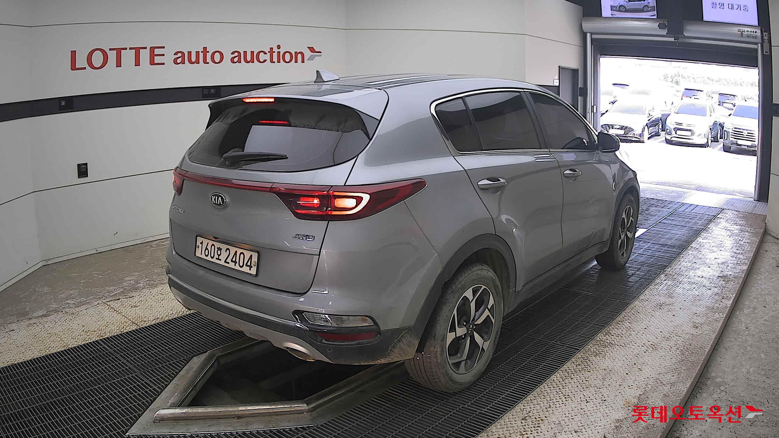 2022 - kia sportage