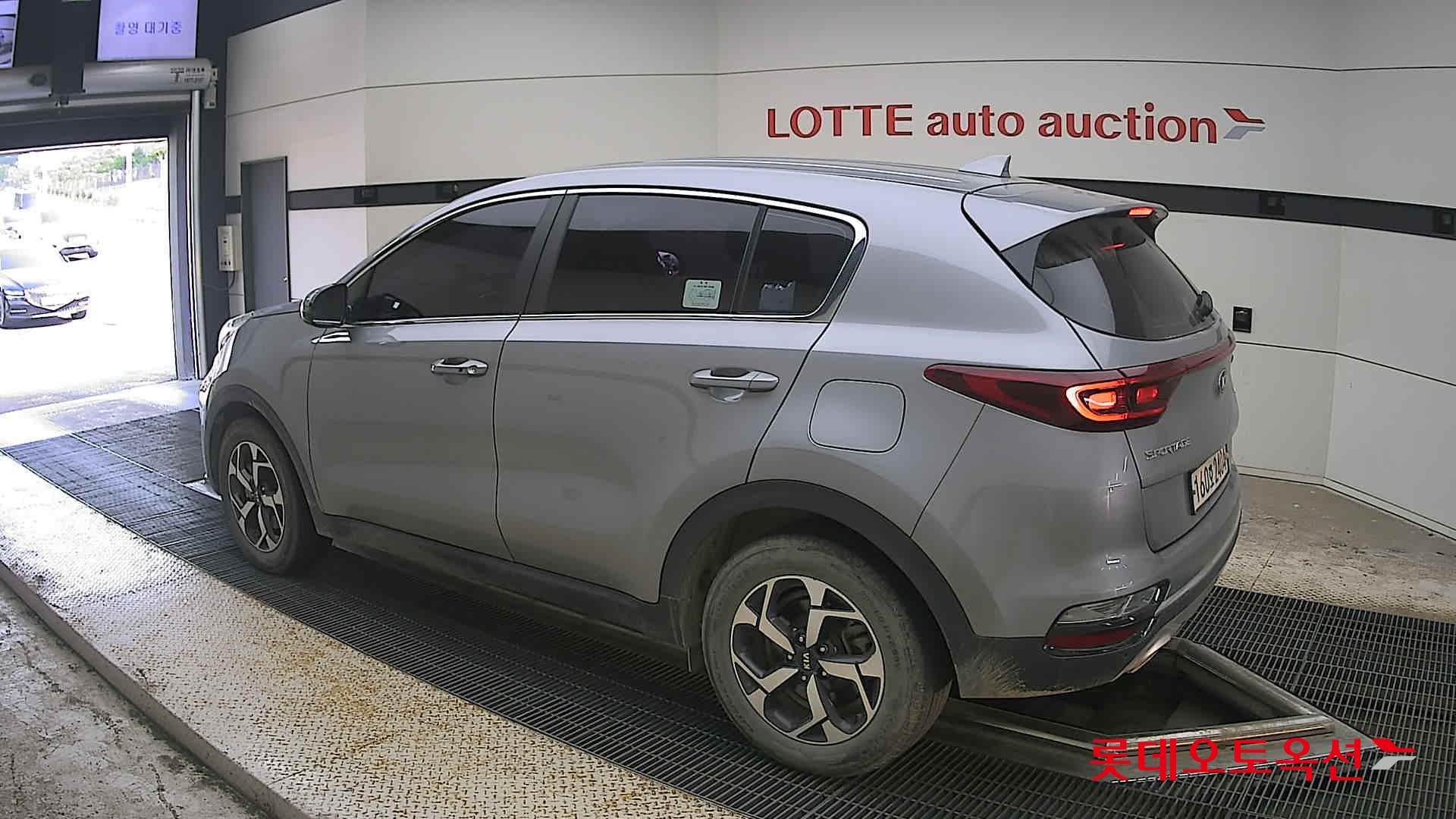 2022 - kia sportage