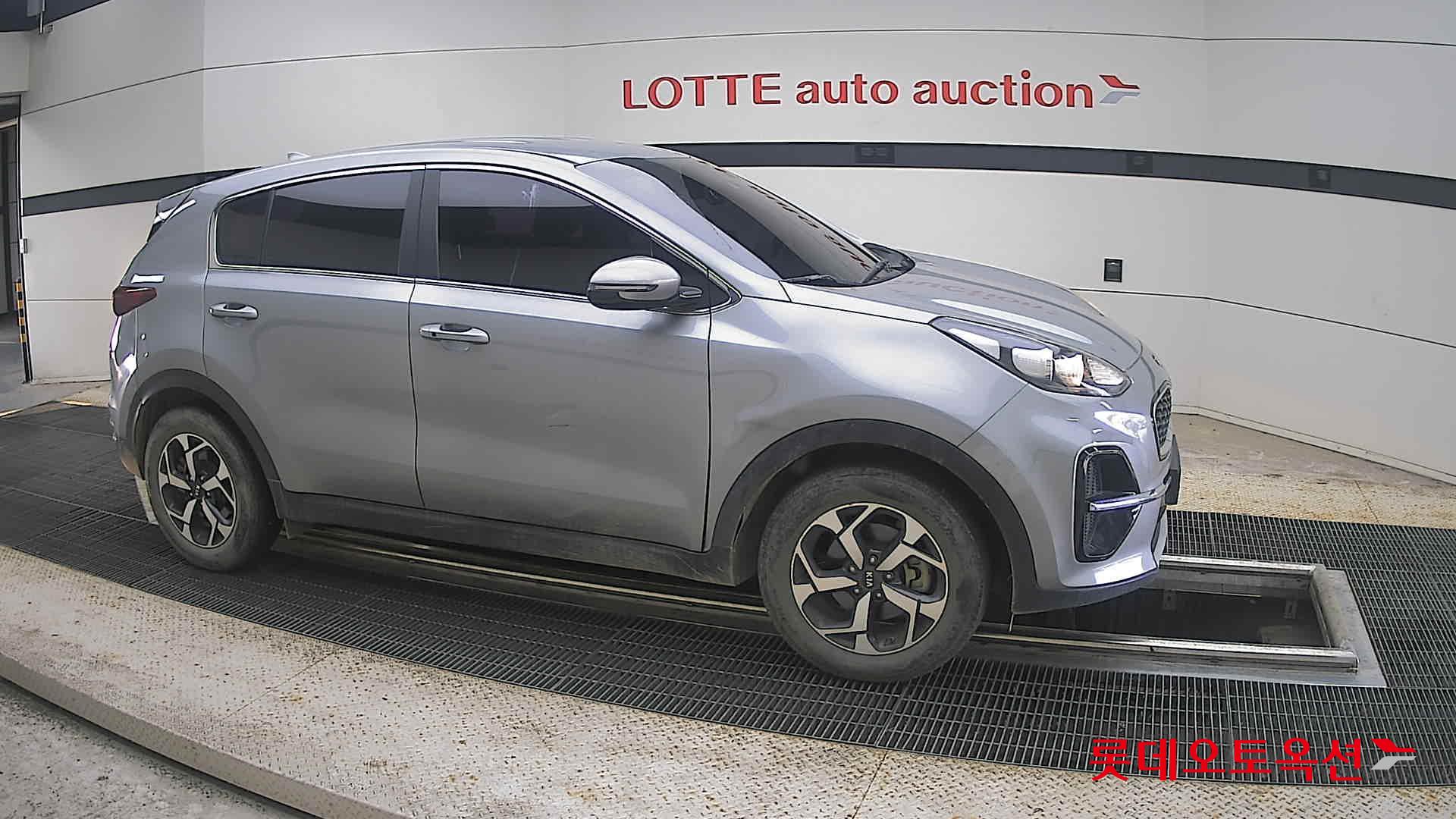 2022 - kia sportage