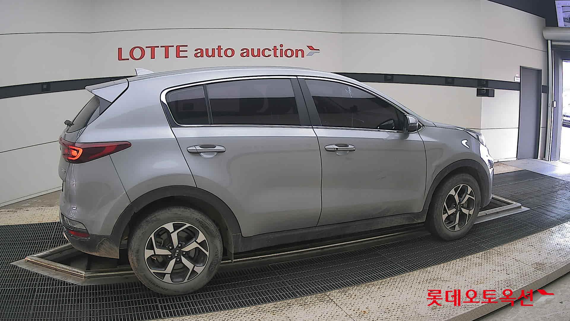 2022 - kia sportage