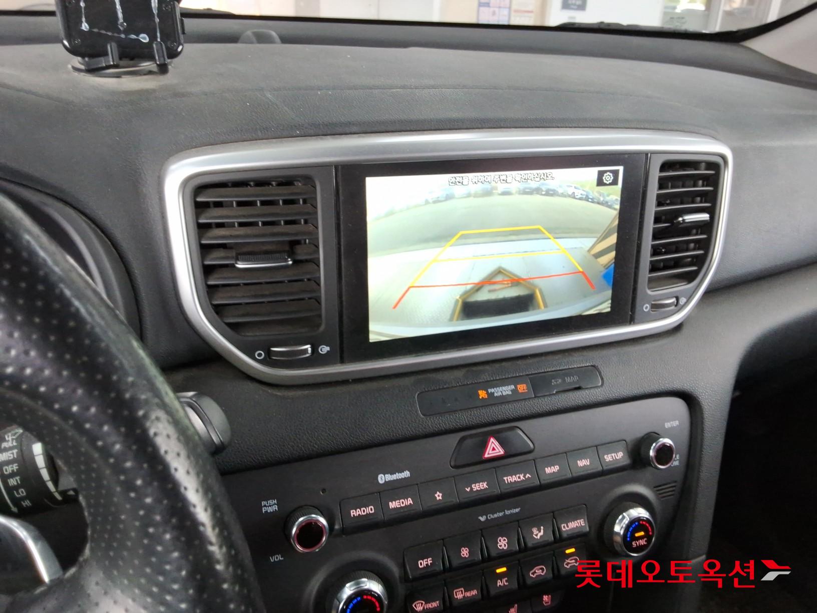 2022 - kia sportage