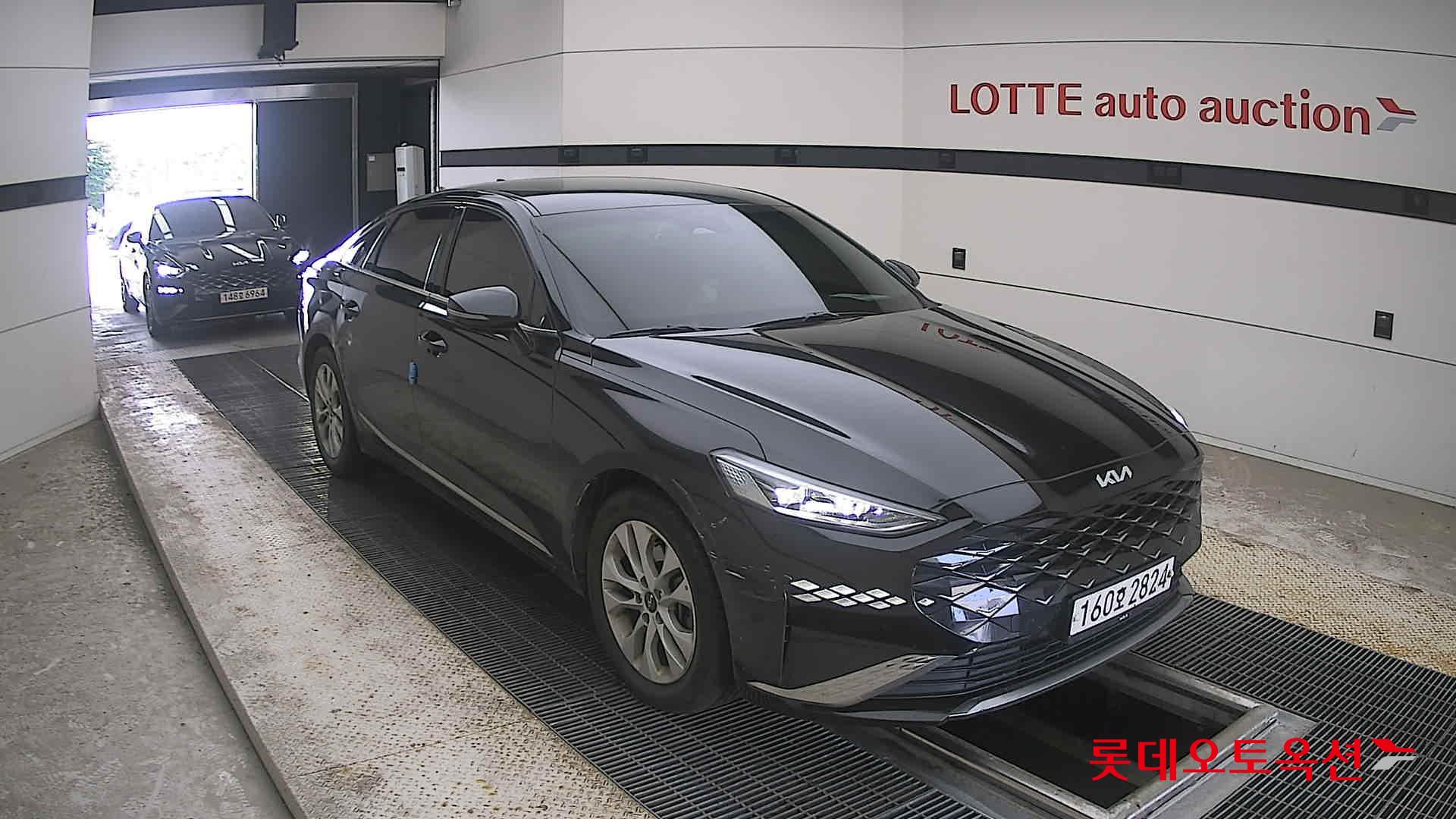 2022 - kia k8