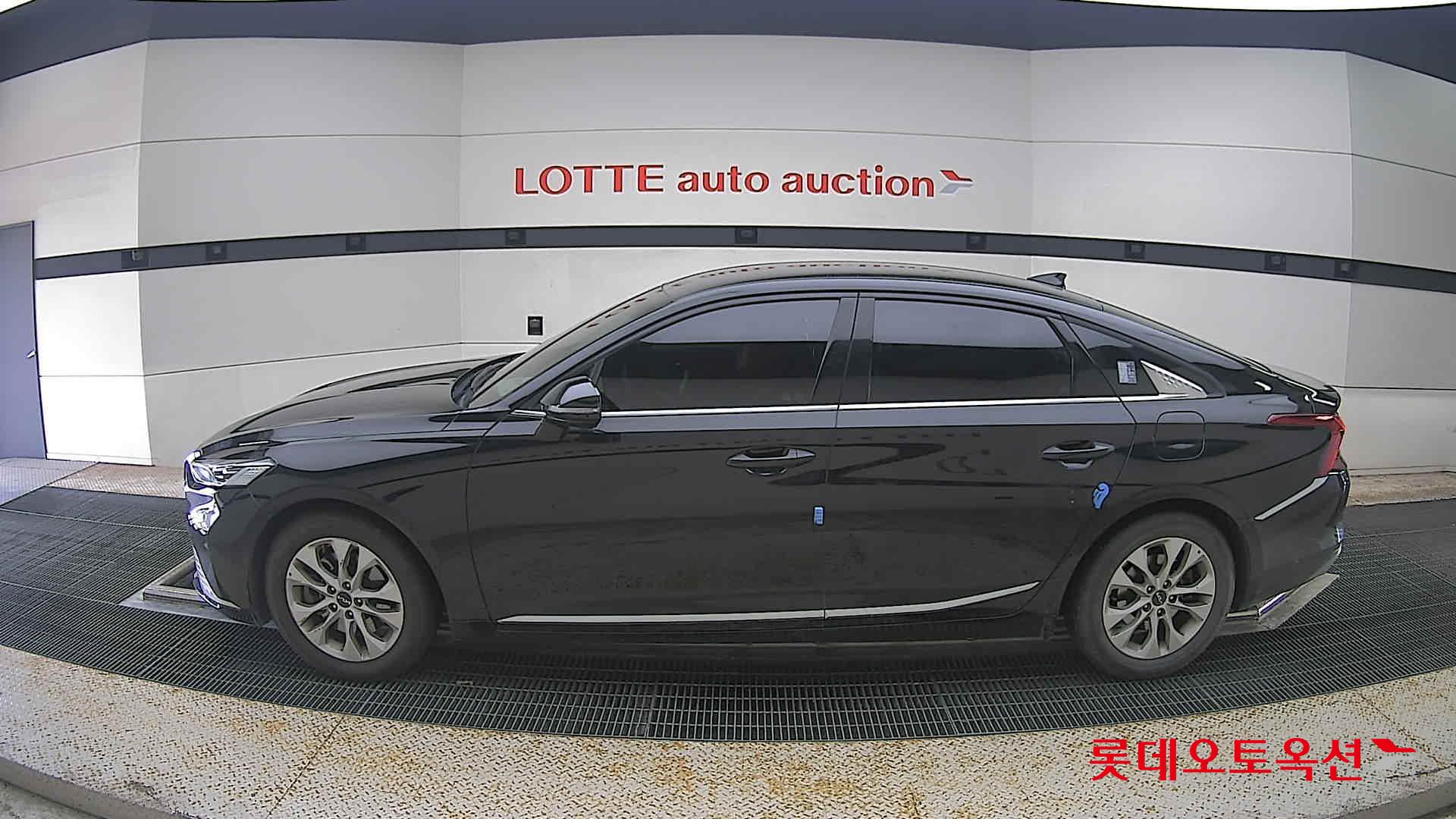 2022 - kia k8