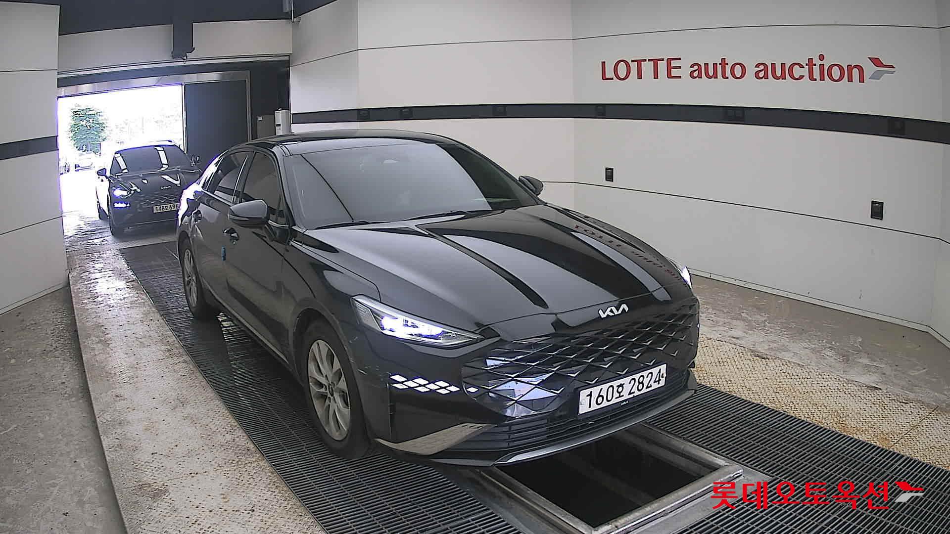 2022 - kia k8