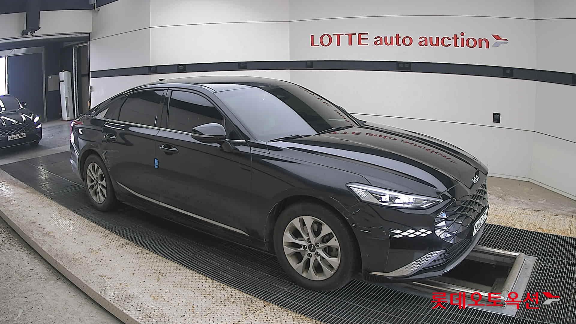 2022 - kia k8