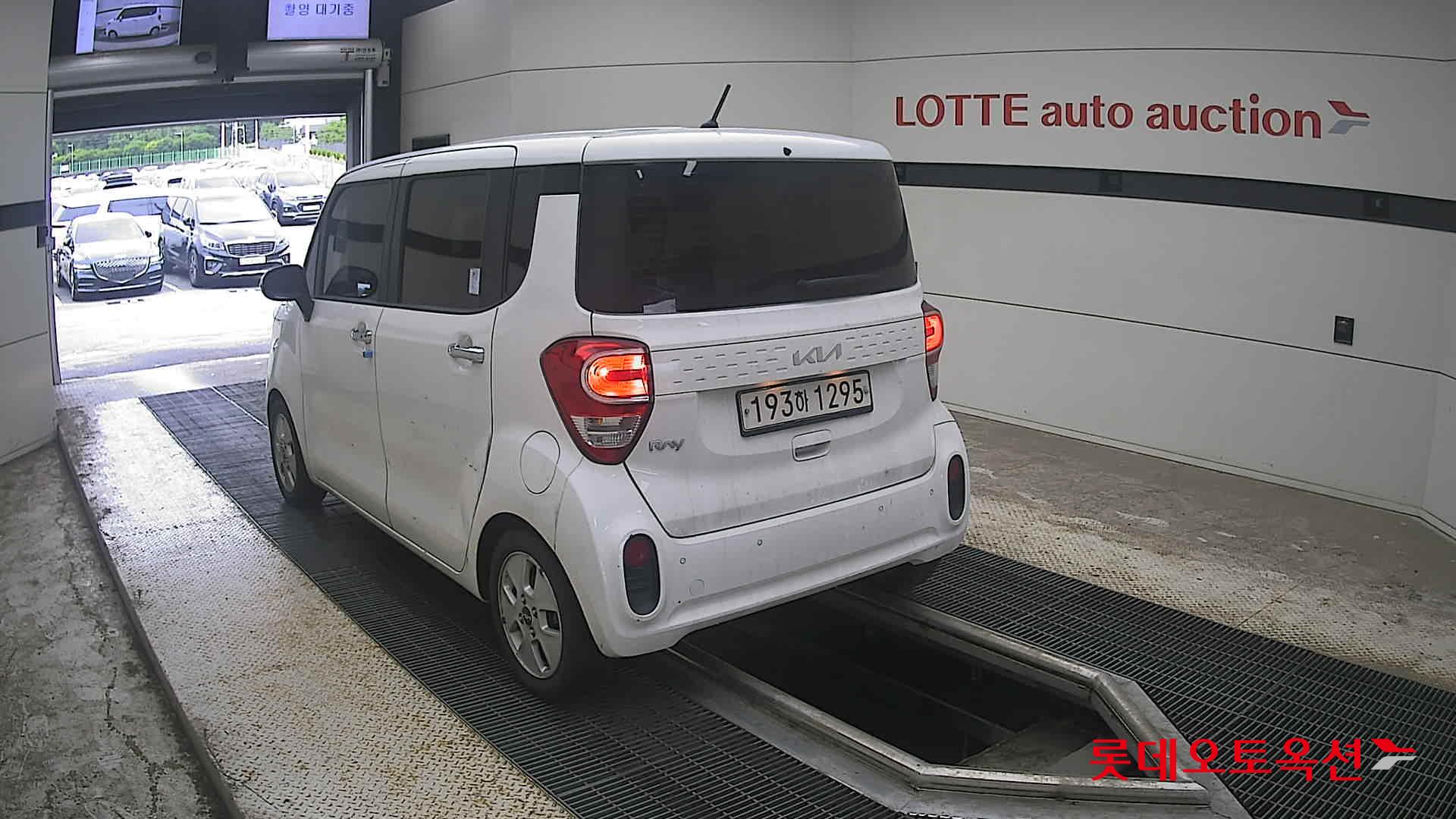 2022 - kia ray