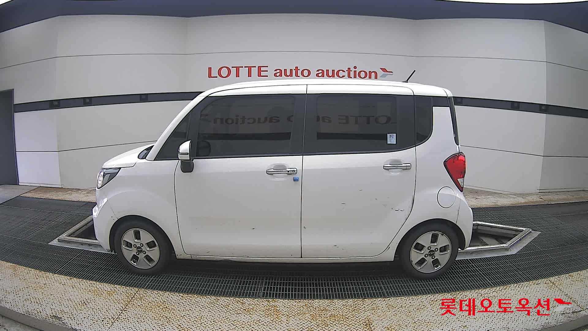 2022 - kia ray