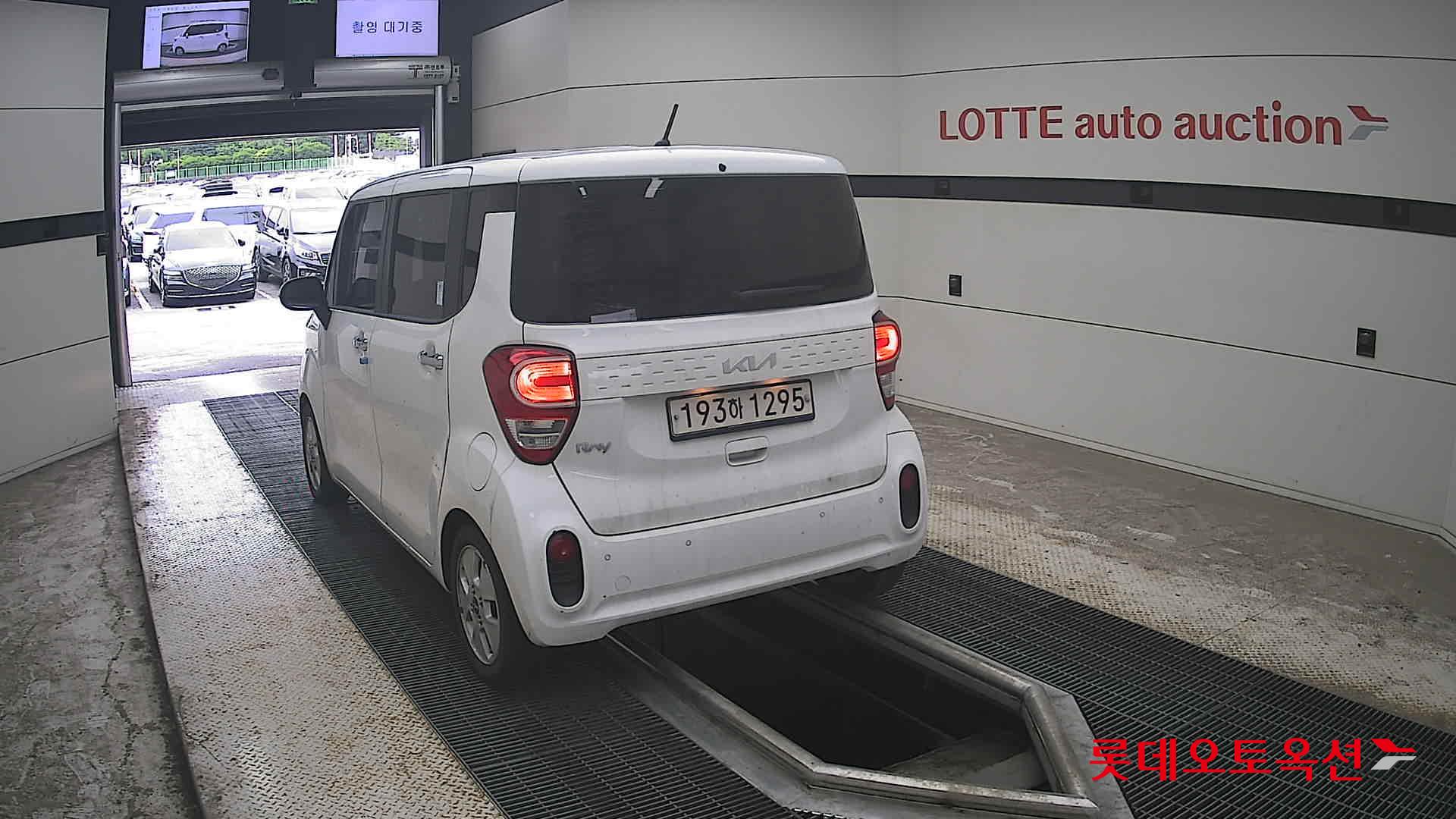 2022 - kia ray