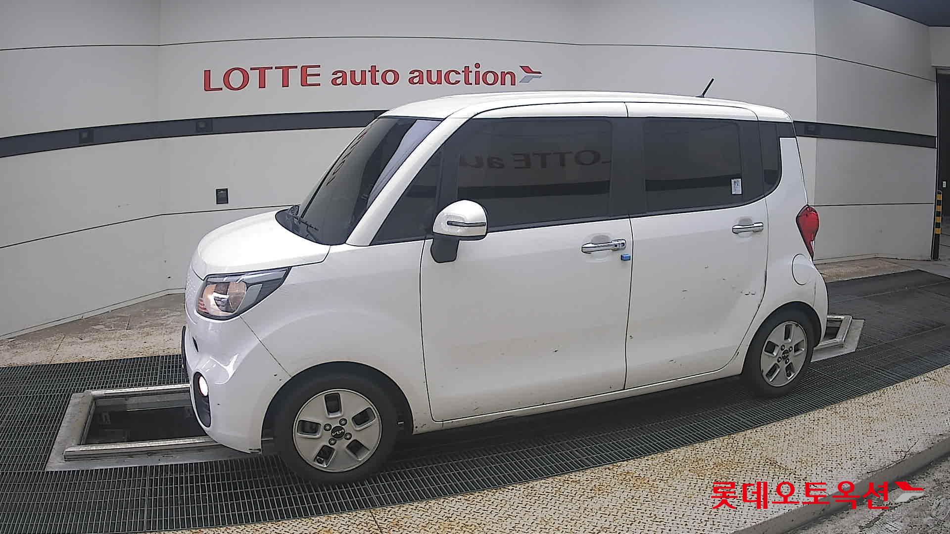2022 - kia ray