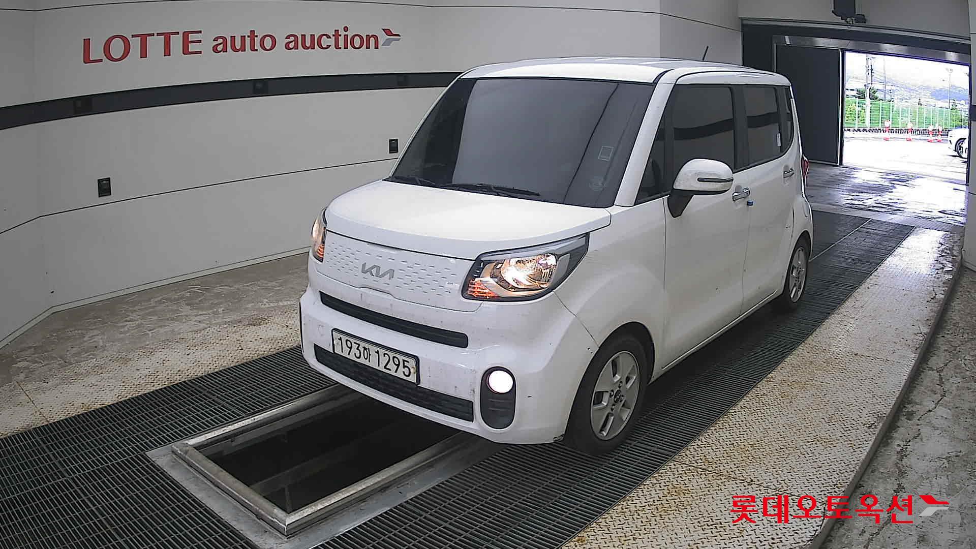 2022 - kia ray