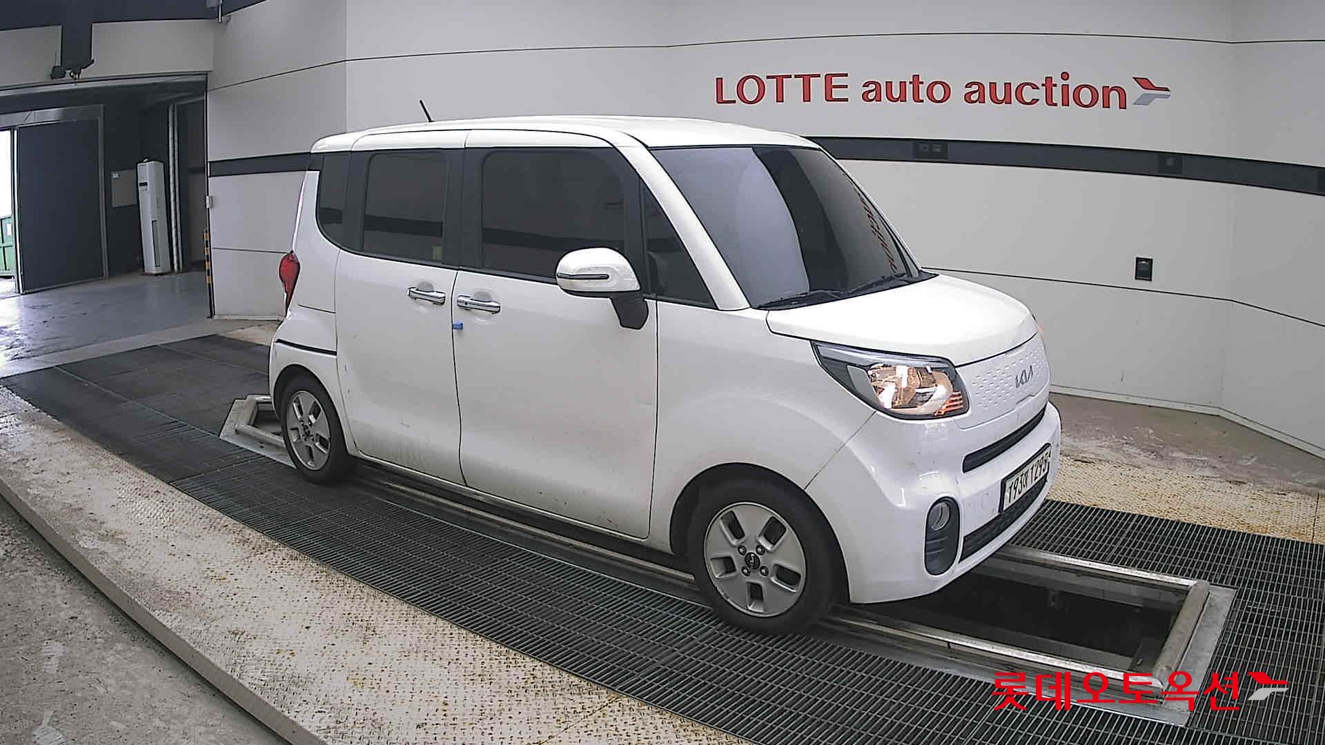 2022 - kia ray