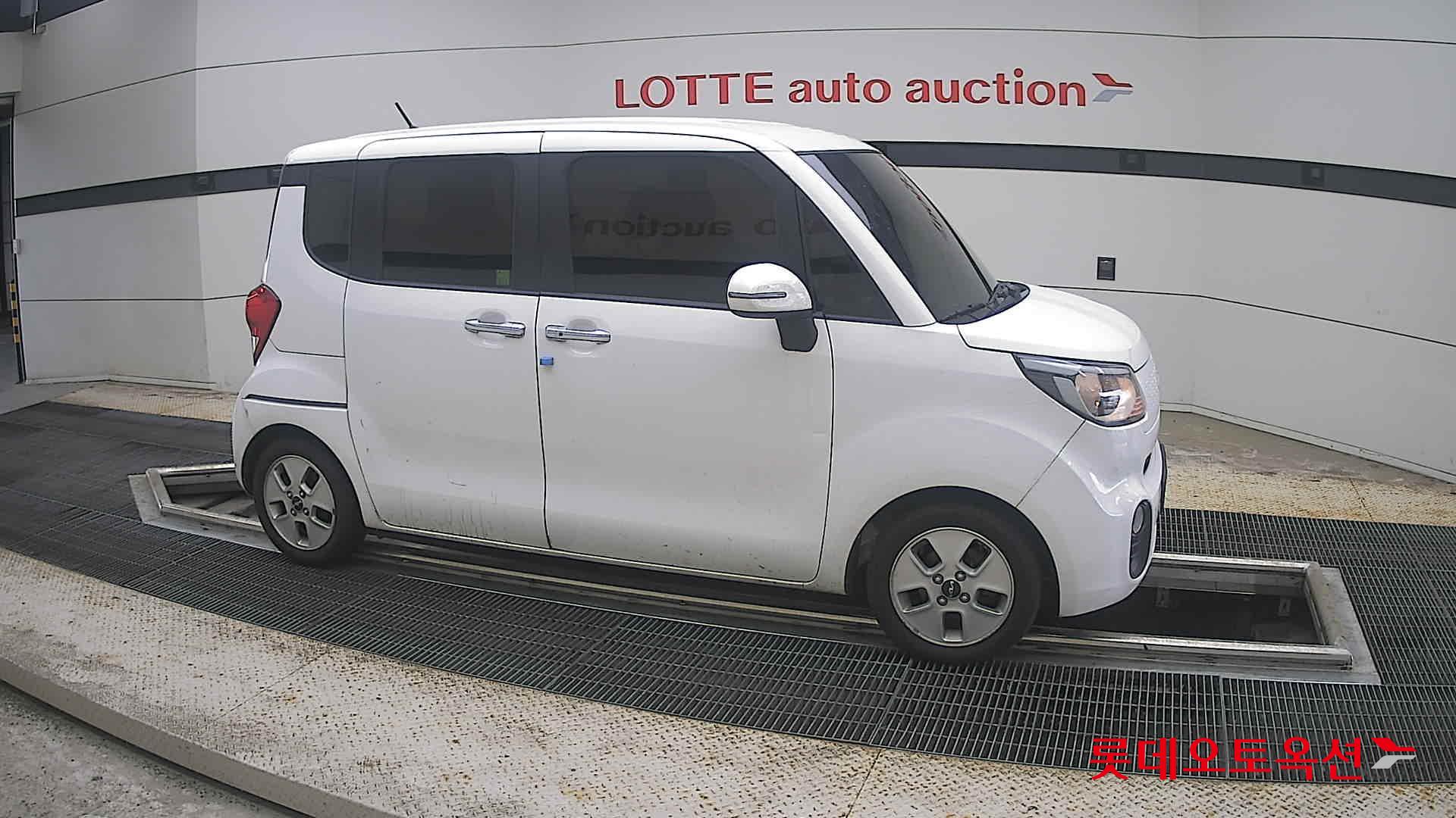 2022 - kia ray
