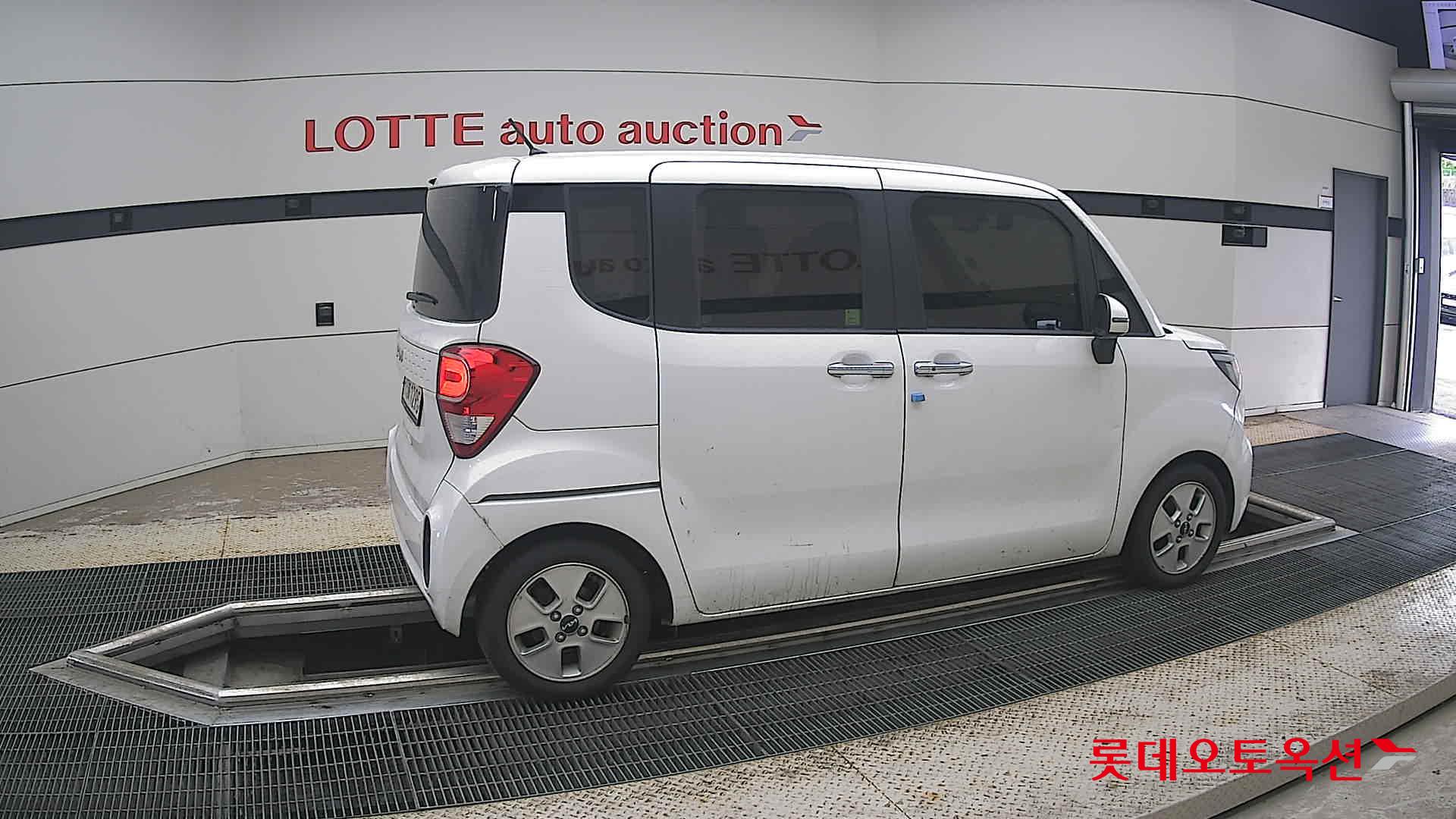 2022 - kia ray