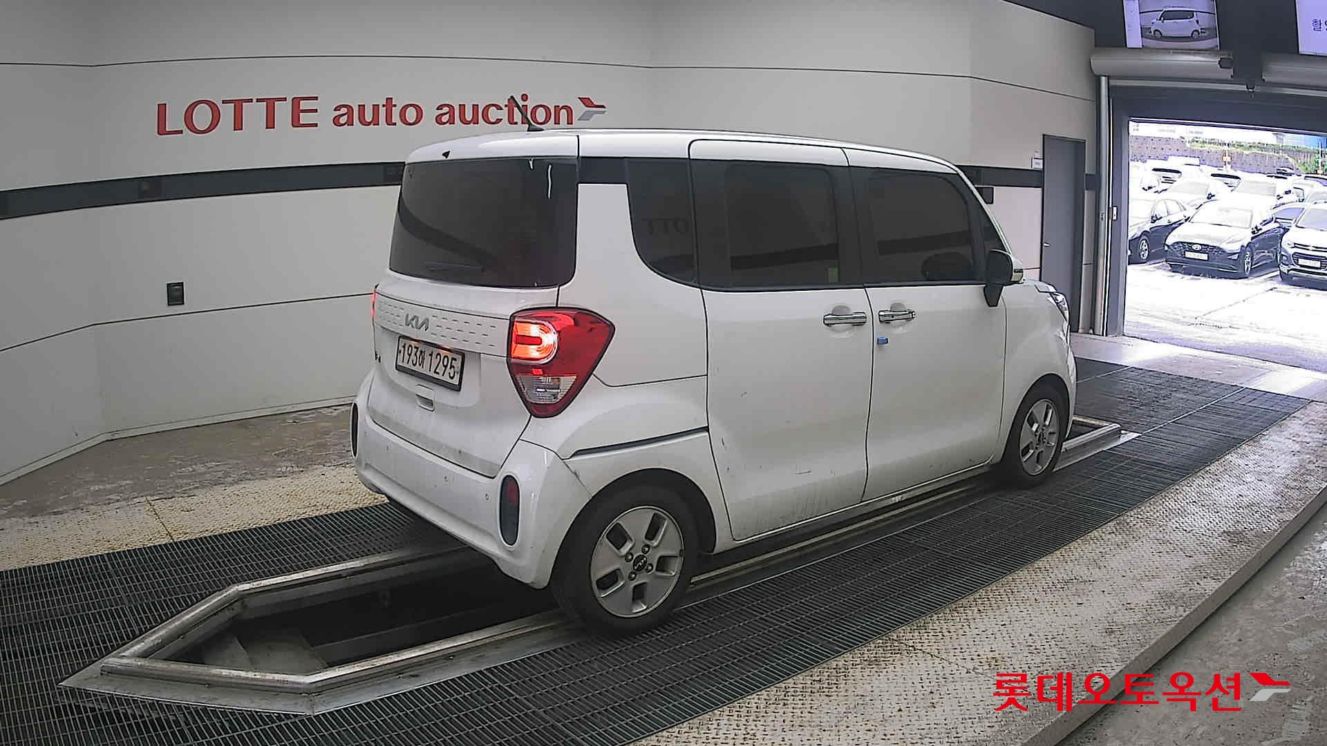 2022 - kia ray