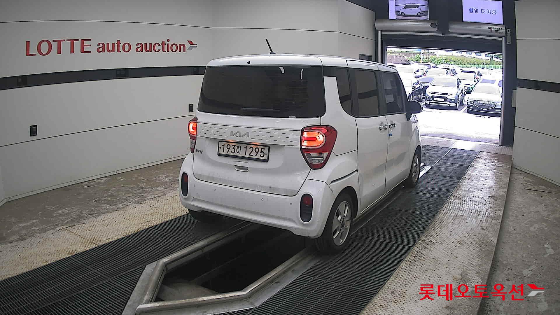 2022 - kia ray