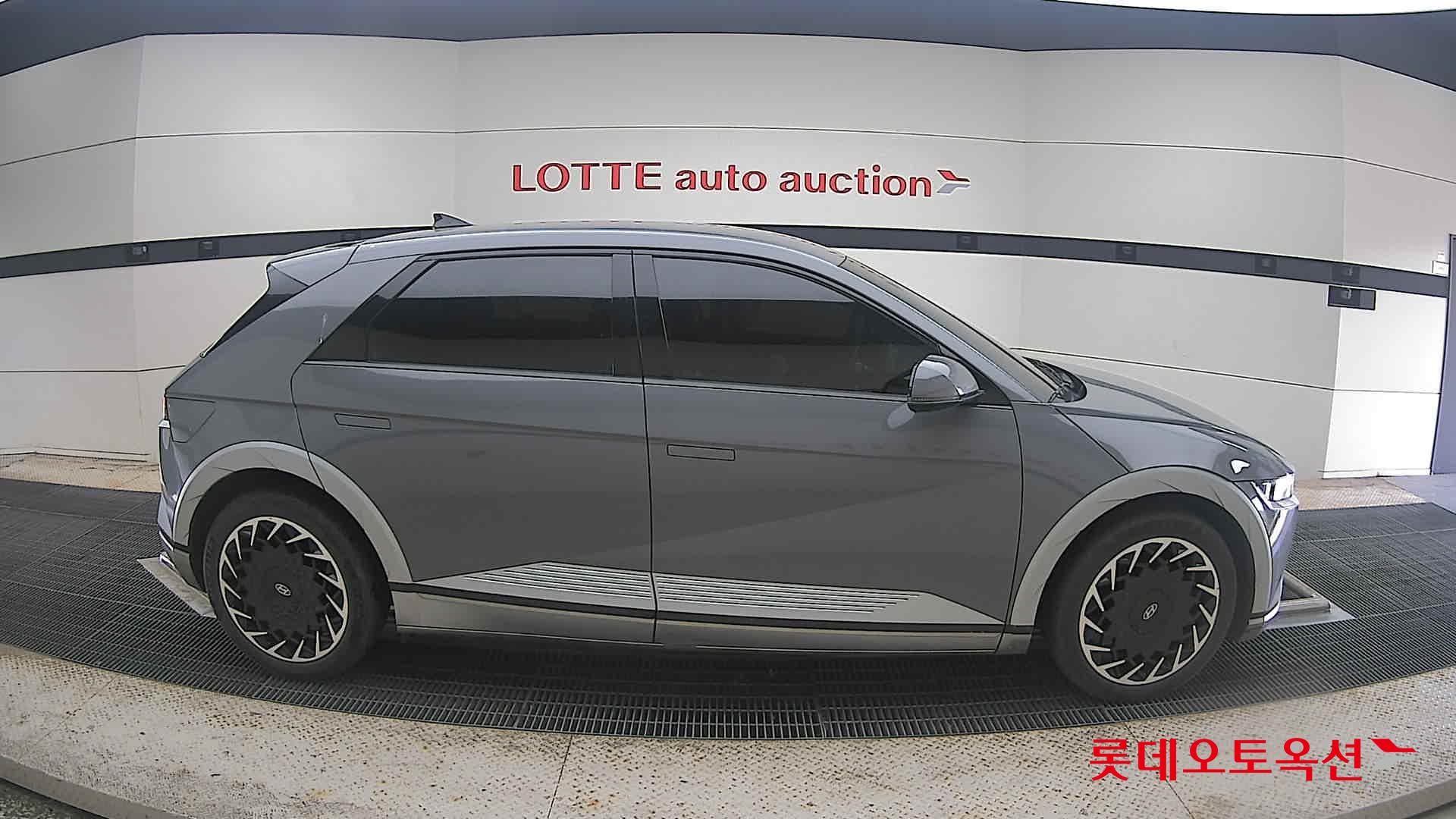 2022 - hyundai ioniq