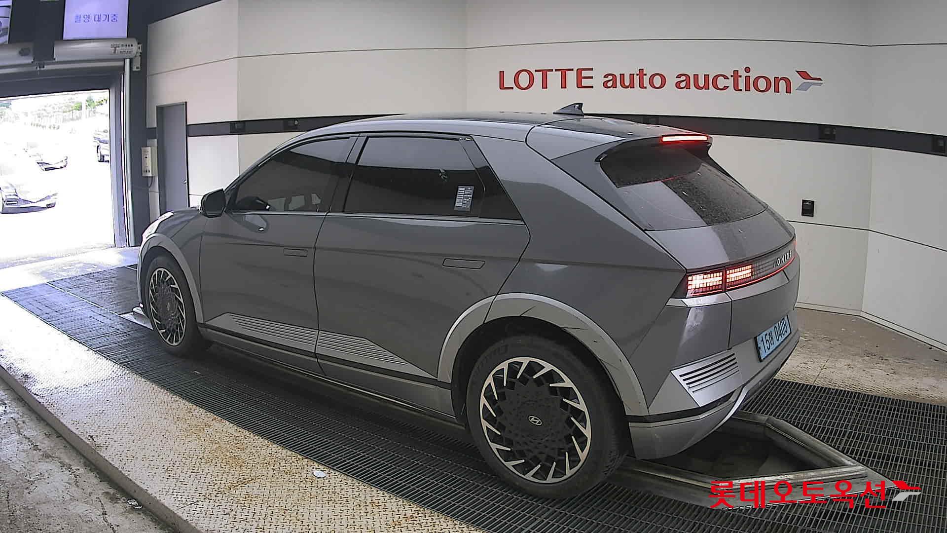 2022 - hyundai ioniq
