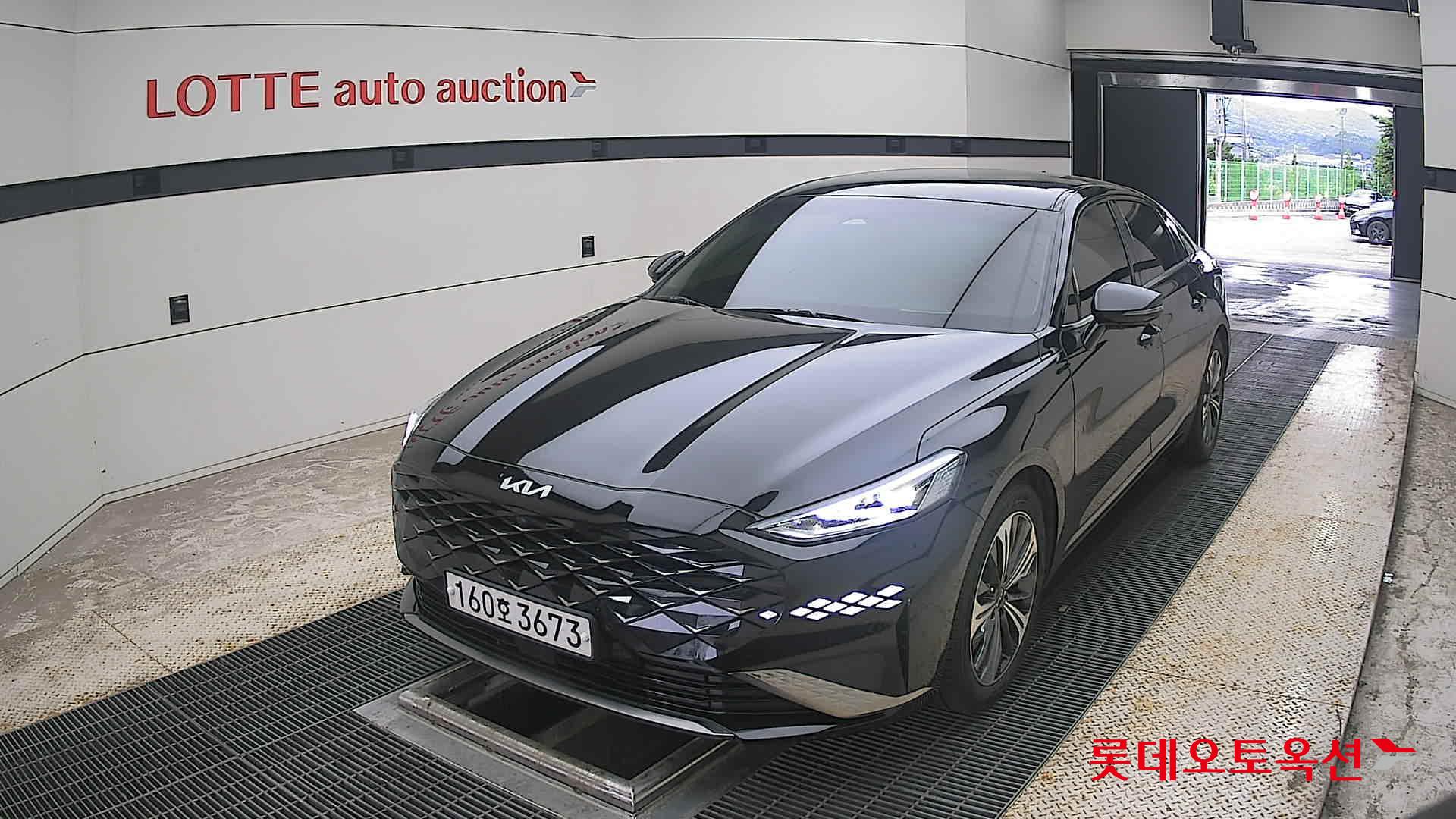 2022 - kia k8
