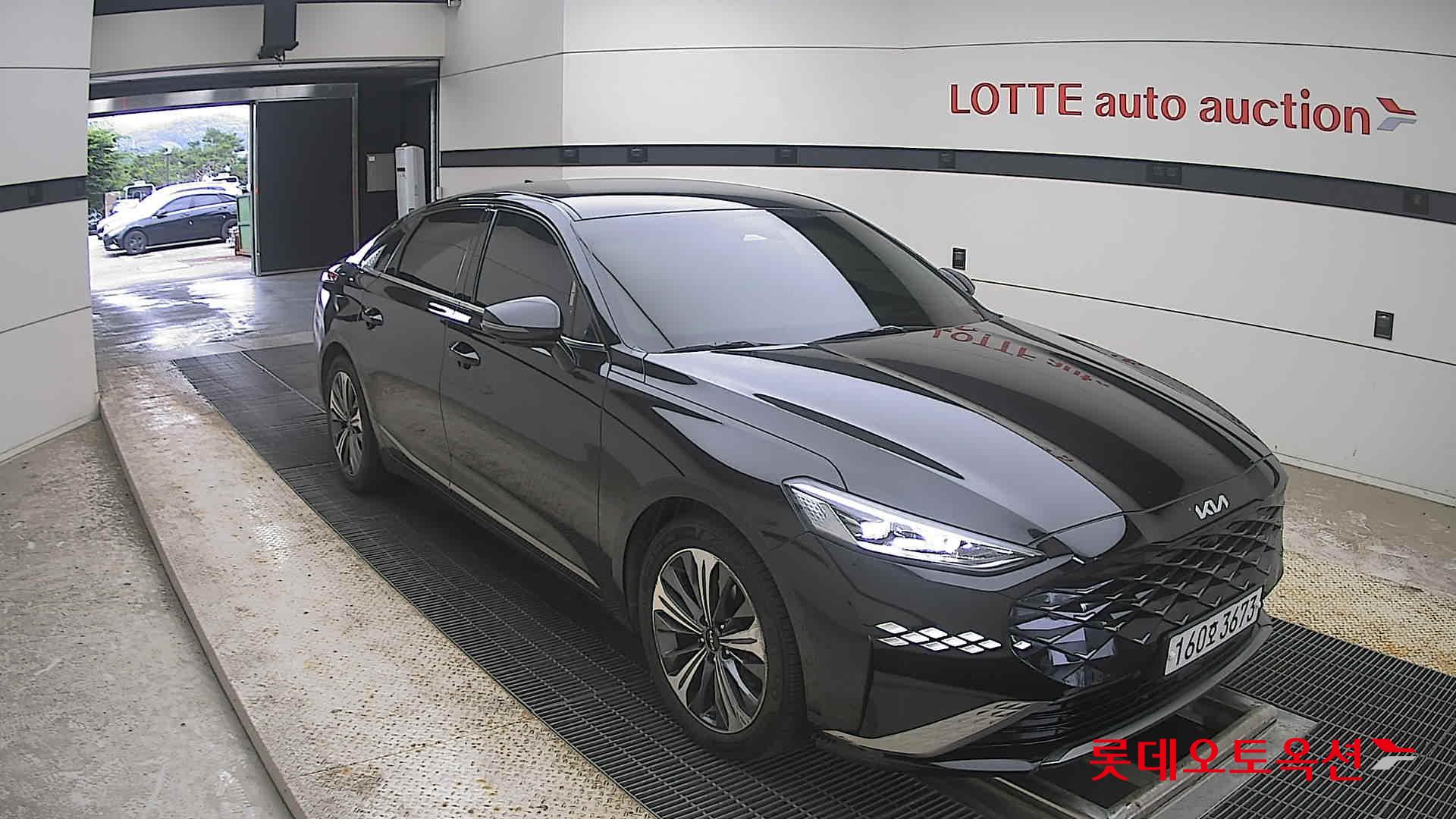 2022 - kia k8
