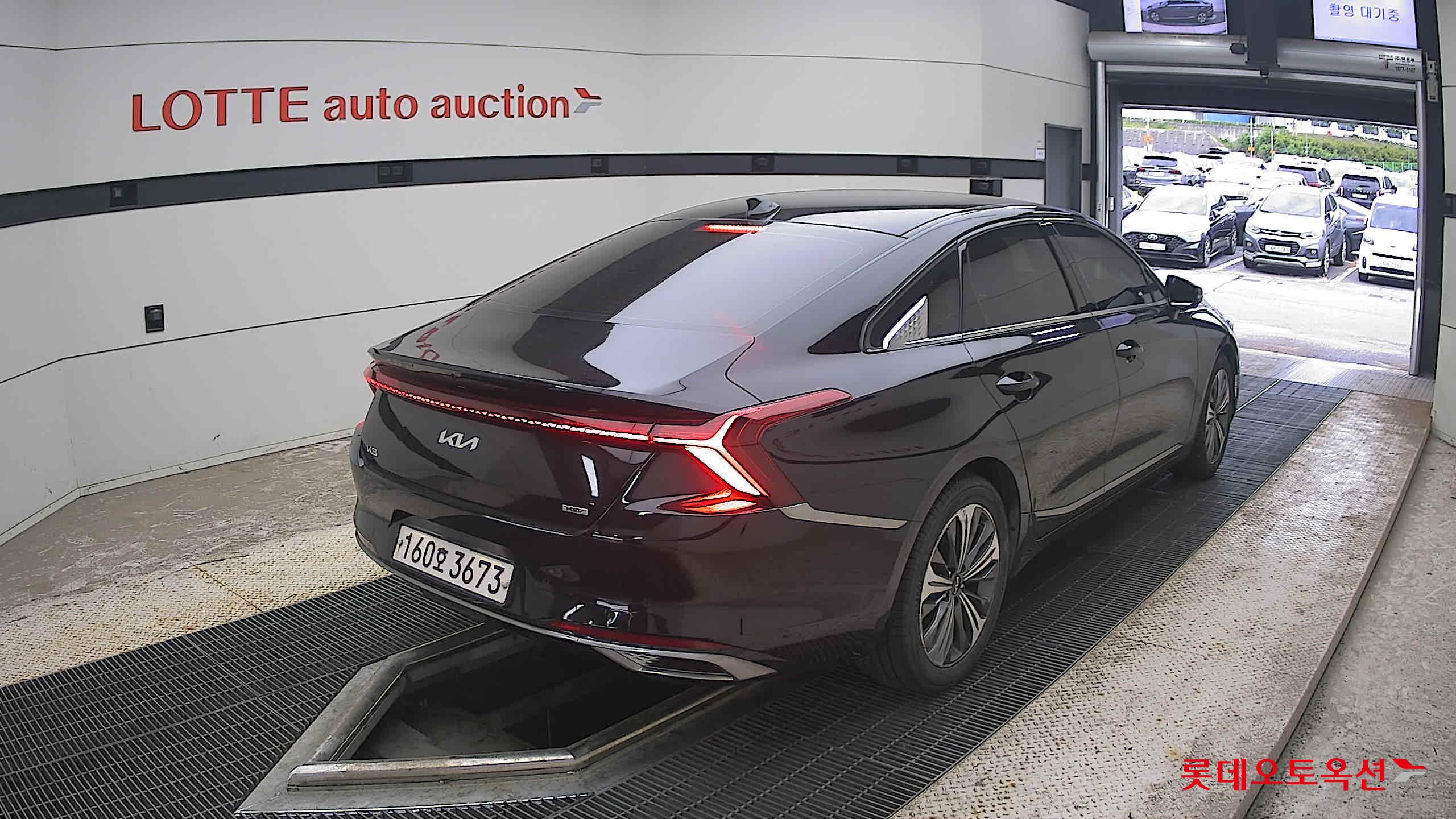 2022 - kia k8
