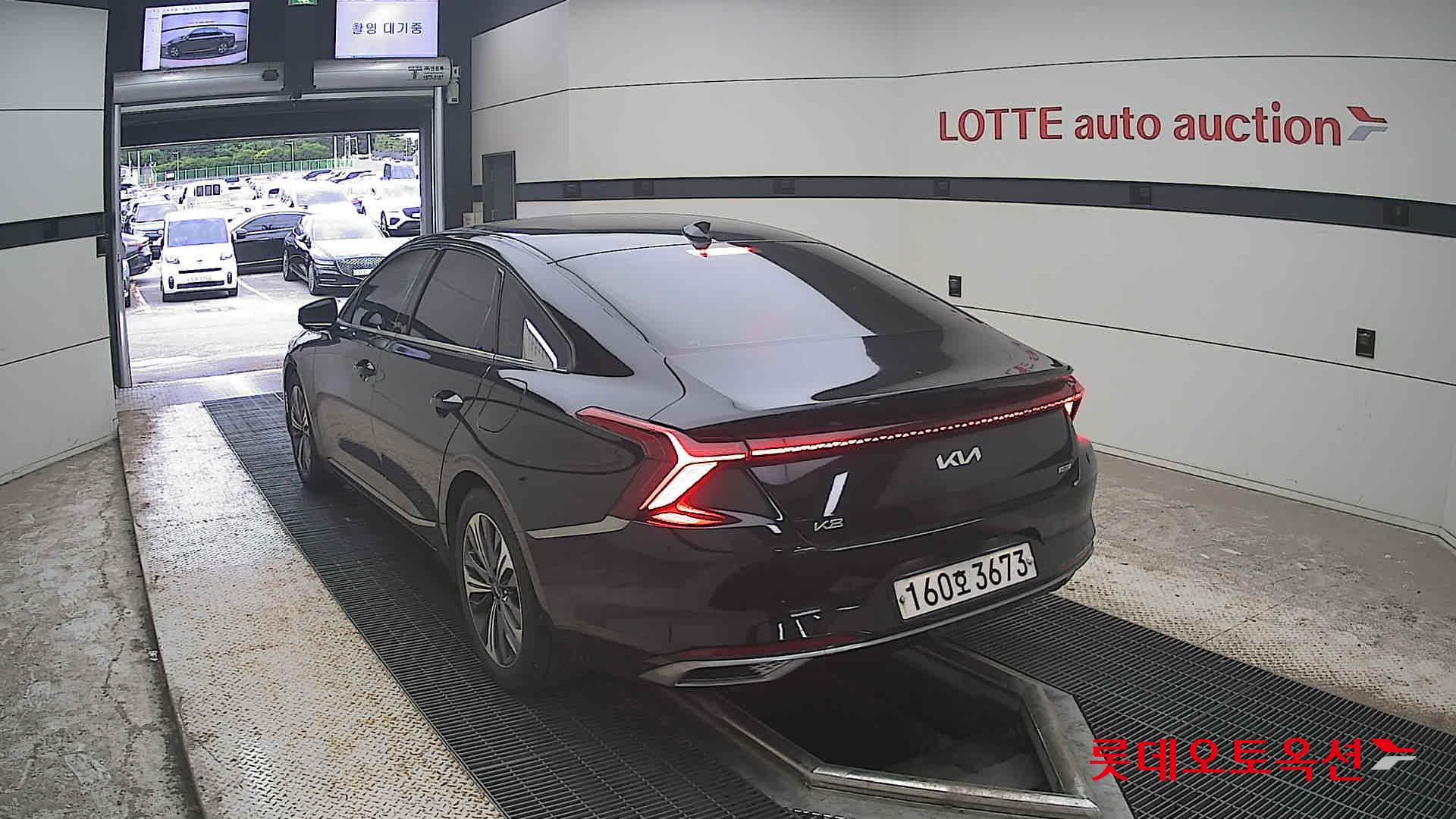 2022 - kia k8
