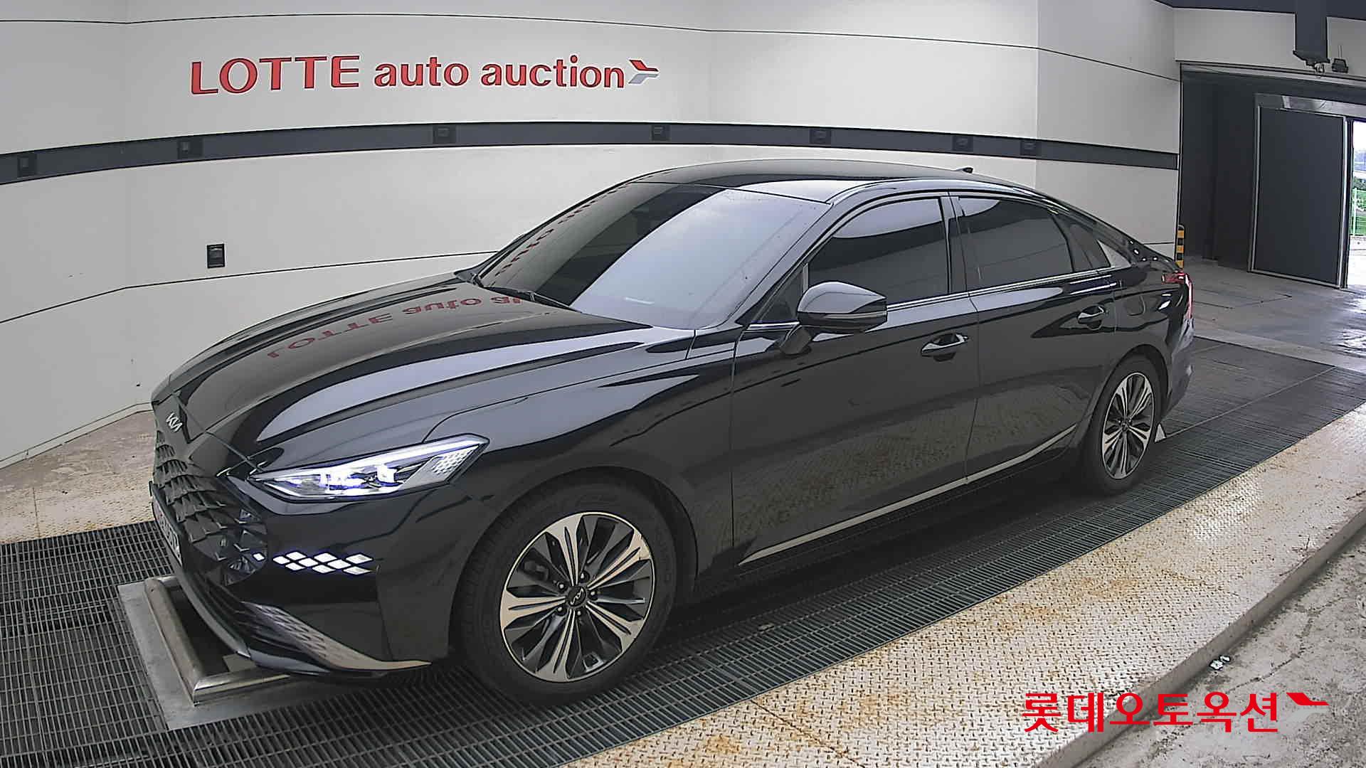 2022 - kia k8