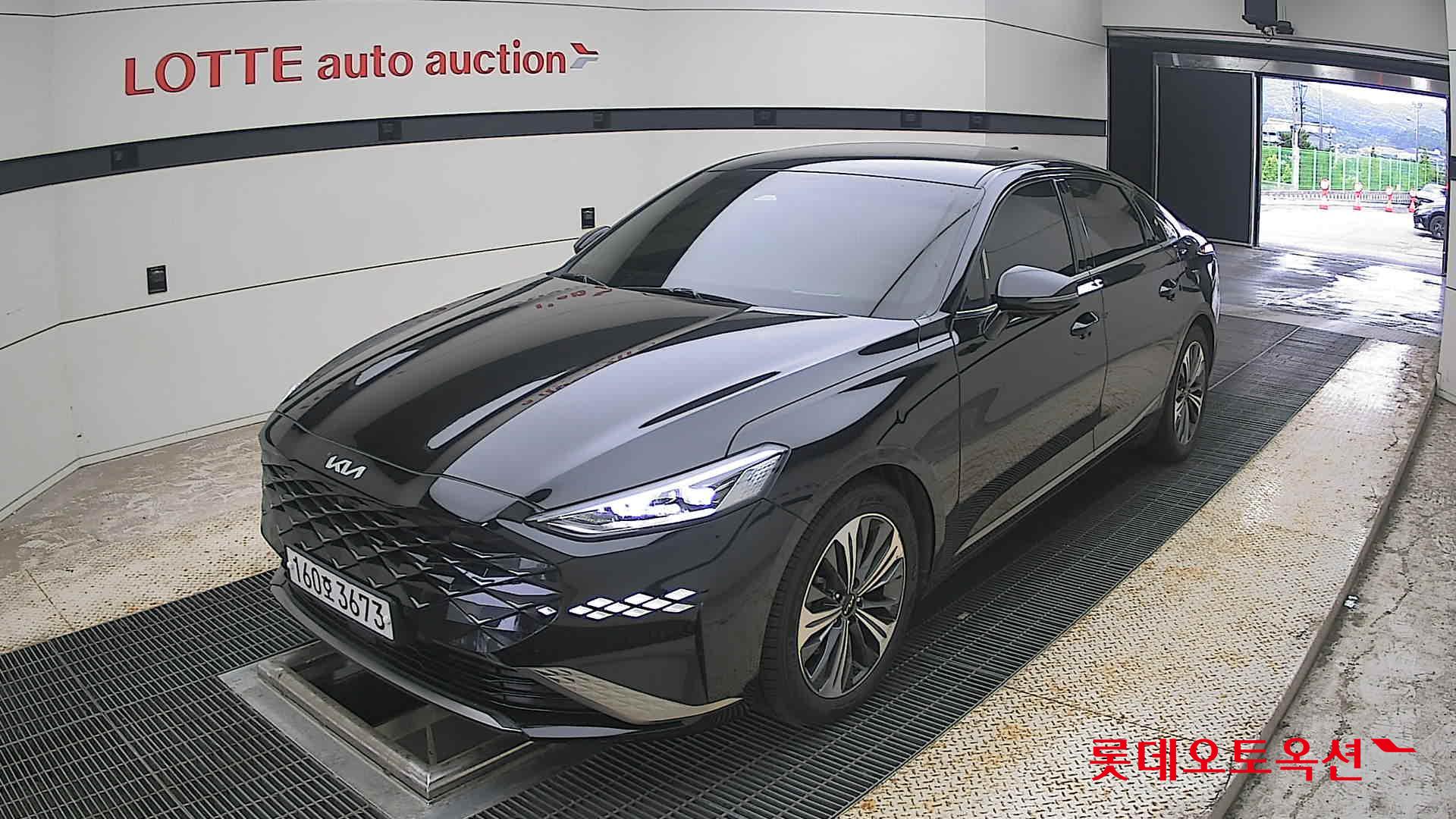2022 - kia k8