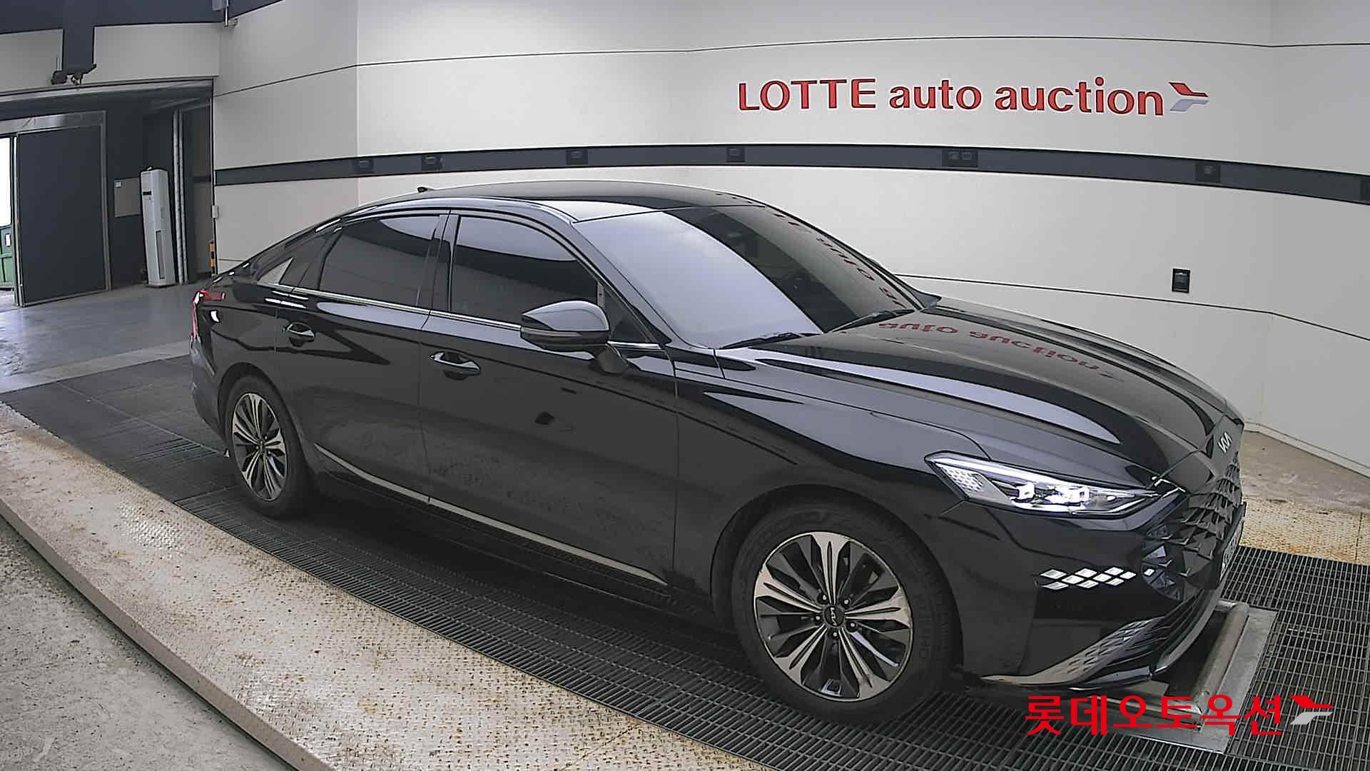 2022 - kia k8