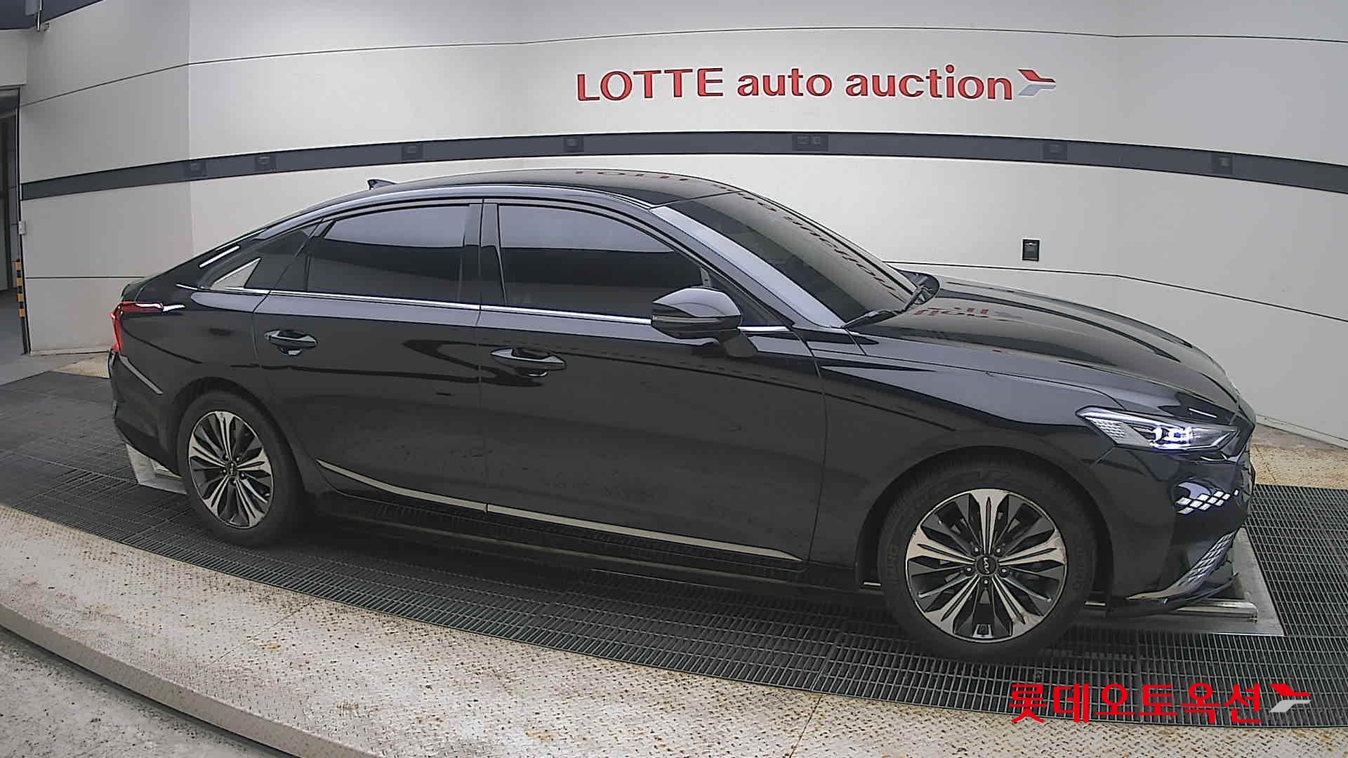 2022 - kia k8