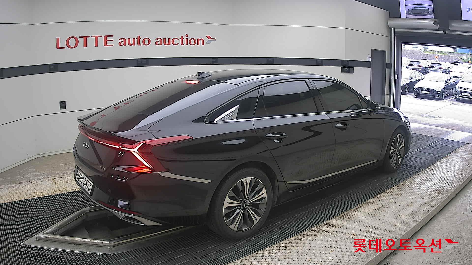 2022 - kia k8