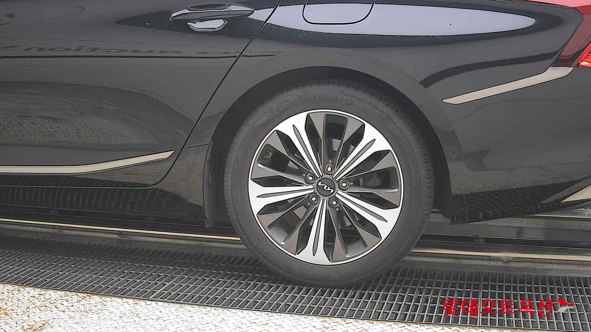 2022 - kia k8