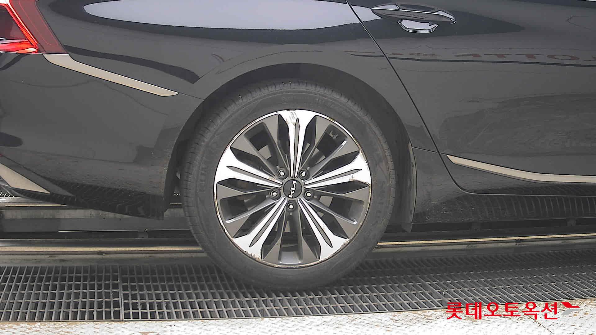 2022 - kia k8