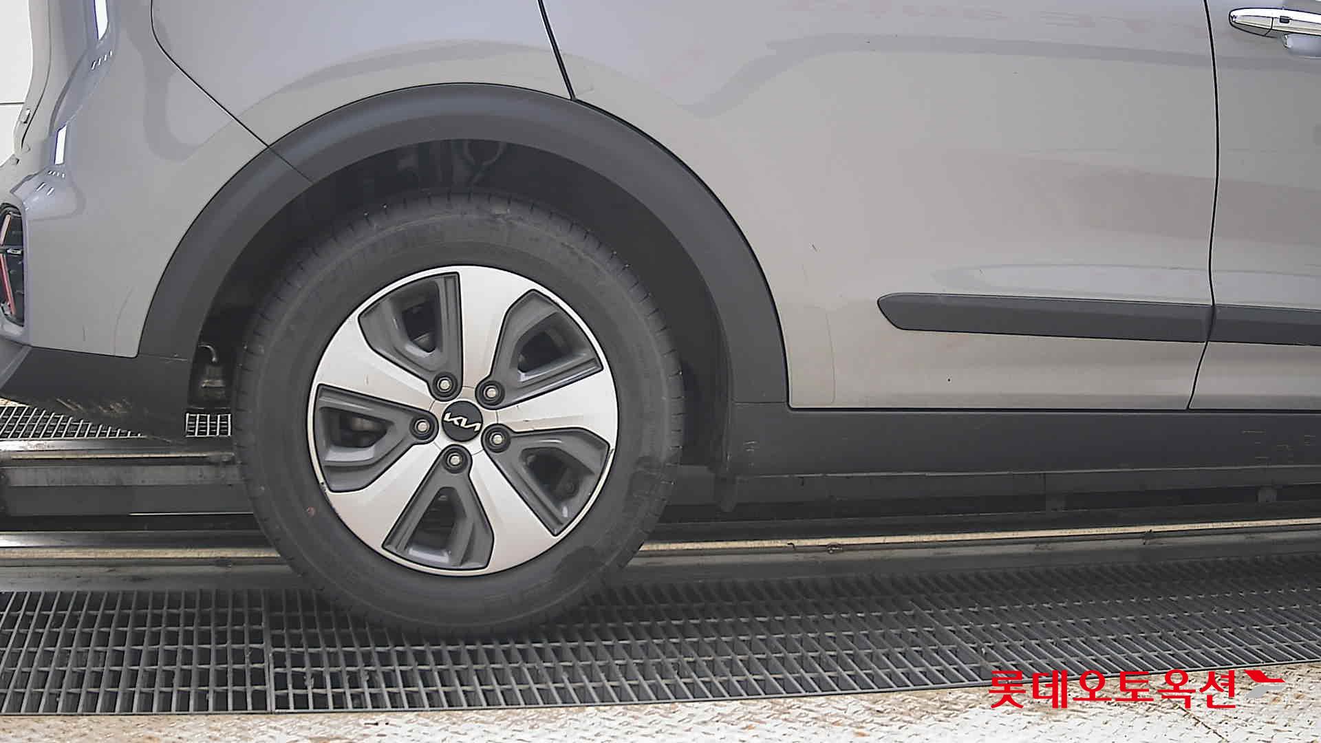 2022 - kia niro